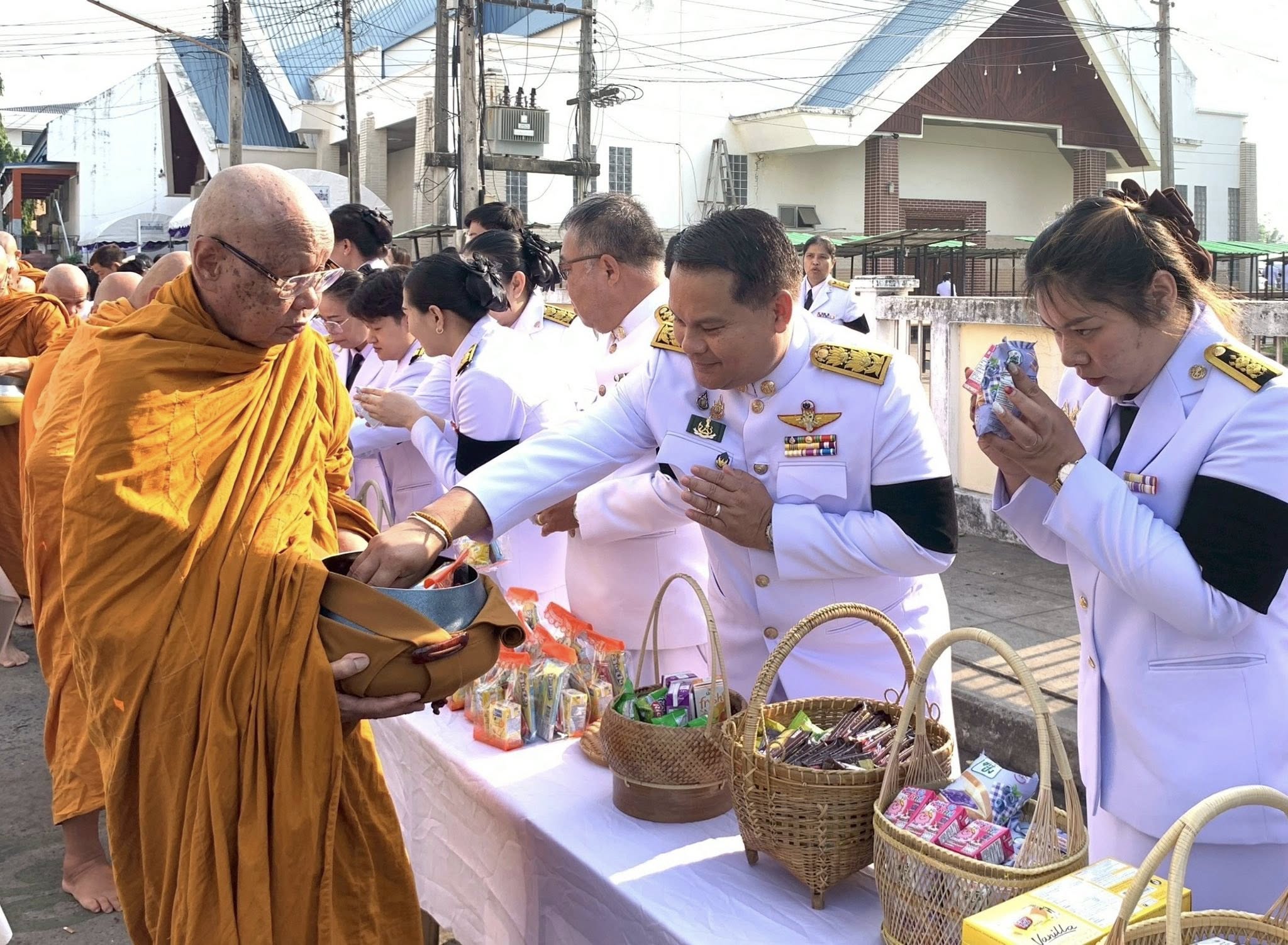 title - ส.ป.ก.กาฬสินธุ์ ร่วมกิจกรรมเนื่องในวันคล้ายวันพระราชสมภพ สมเด็จพระกนิษฐาธิราชเจ้า กรมสมเด็จพระเทพรัตนราชสุดาฯ สยามบรมราชกุมารี  ณ หอประชุมเฉลิมพระเกียรติ 80 พรรษา (มหาราชา) ศาลากลางจังหวัดกาฬสินธุ์ (หลังเก่า)