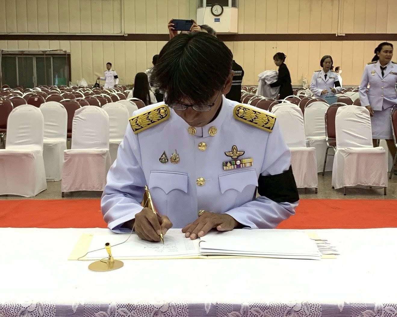 title - ส.ป.ก.กาฬสินธุ์ ร่วมกิจกรรมเนื่องในวันคล้ายวันพระราชสมภพ สมเด็จพระกนิษฐาธิราชเจ้า กรมสมเด็จพระเทพรัตนราชสุดาฯ สยามบรมราชกุมารี  ณ หอประชุมเฉลิมพระเกียรติ 80 พรรษา (มหาราชา) ศาลากลางจังหวัดกาฬสินธุ์ (หลังเก่า)