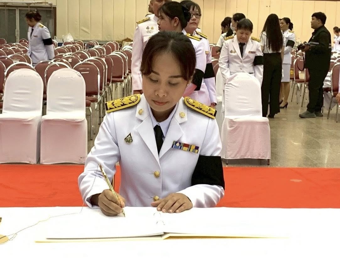 title - ส.ป.ก.กาฬสินธุ์ ร่วมกิจกรรมเนื่องในวันคล้ายวันพระราชสมภพ สมเด็จพระกนิษฐาธิราชเจ้า กรมสมเด็จพระเทพรัตนราชสุดาฯ สยามบรมราชกุมารี  ณ หอประชุมเฉลิมพระเกียรติ 80 พรรษา (มหาราชา) ศาลากลางจังหวัดกาฬสินธุ์ (หลังเก่า)