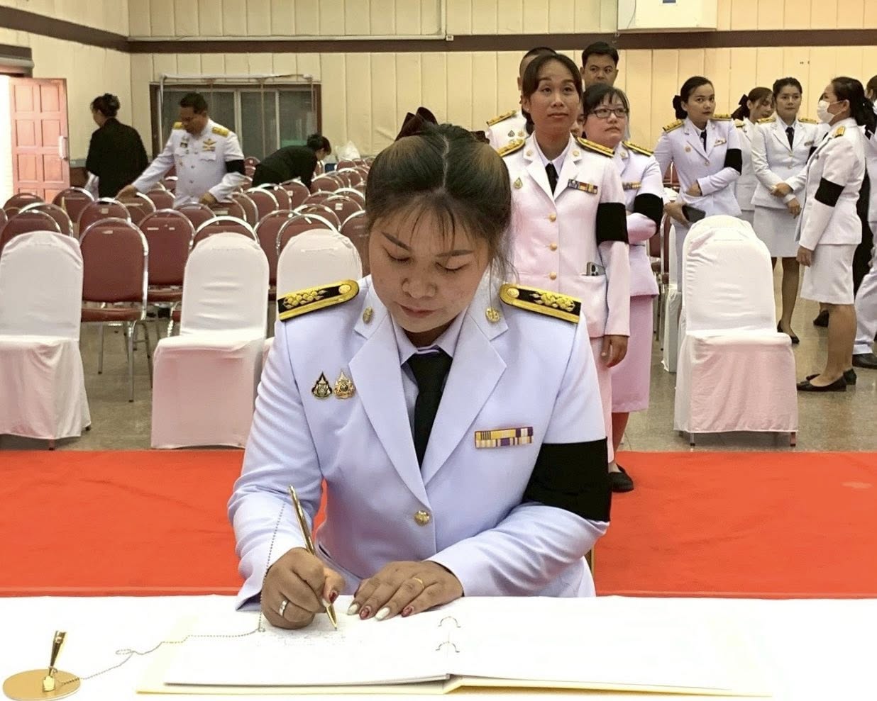 title - ส.ป.ก.กาฬสินธุ์ ร่วมกิจกรรมเนื่องในวันคล้ายวันพระราชสมภพ สมเด็จพระกนิษฐาธิราชเจ้า กรมสมเด็จพระเทพรัตนราชสุดาฯ สยามบรมราชกุมารี  ณ หอประชุมเฉลิมพระเกียรติ 80 พรรษา (มหาราชา) ศาลากลางจังหวัดกาฬสินธุ์ (หลังเก่า)