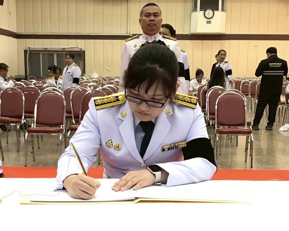 title - ส.ป.ก.กาฬสินธุ์ ร่วมกิจกรรมเนื่องในวันคล้ายวันพระราชสมภพ สมเด็จพระกนิษฐาธิราชเจ้า กรมสมเด็จพระเทพรัตนราชสุดาฯ สยามบรมราชกุมารี  ณ หอประชุมเฉลิมพระเกียรติ 80 พรรษา (มหาราชา) ศาลากลางจังหวัดกาฬสินธุ์ (หลังเก่า)