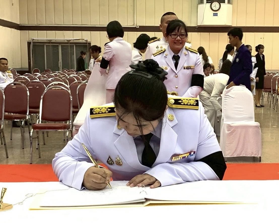 title - ส.ป.ก.กาฬสินธุ์ ร่วมกิจกรรมเนื่องในวันคล้ายวันพระราชสมภพ สมเด็จพระกนิษฐาธิราชเจ้า กรมสมเด็จพระเทพรัตนราชสุดาฯ สยามบรมราชกุมารี  ณ หอประชุมเฉลิมพระเกียรติ 80 พรรษา (มหาราชา) ศาลากลางจังหวัดกาฬสินธุ์ (หลังเก่า)