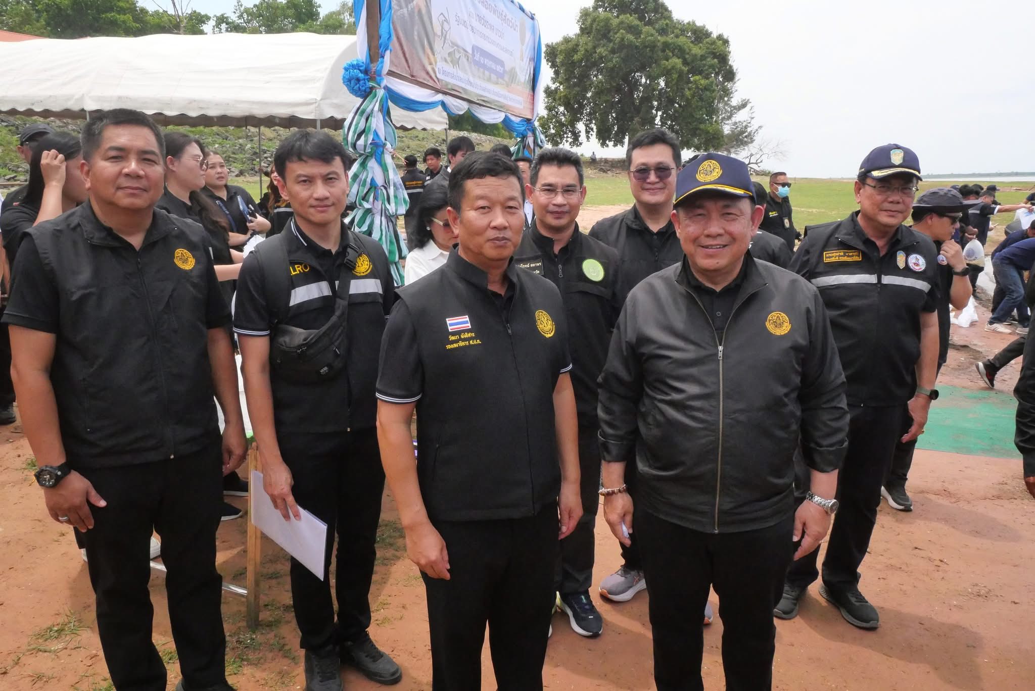 title - ส.ป.ก.กาฬสินธุ์ ร่วมการตรวจราชการและติดตามงานของรัฐมนตรีช่วยว่าการกระทรวงเกษตรและสหกรณ์ (รมช.กษ.) (นายวัชระพล ขาวขำ) และคณะ ในพื้นที่จังหวัดกาฬสินธุ์