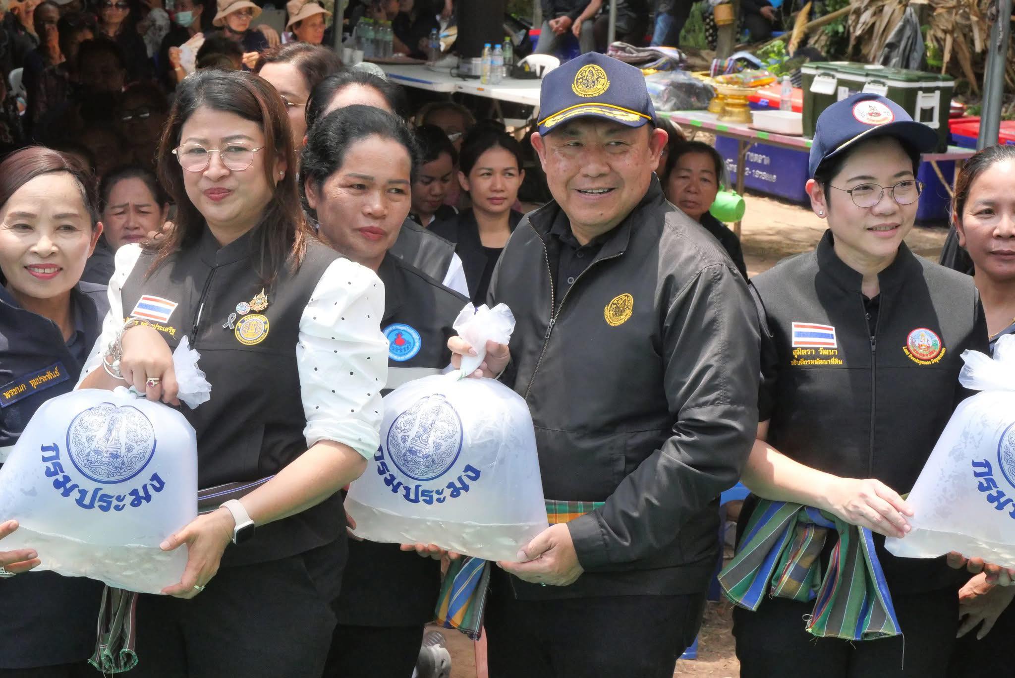 title - ส.ป.ก.กาฬสินธุ์ ร่วมการตรวจราชการและติดตามงานของรัฐมนตรีช่วยว่าการกระทรวงเกษตรและสหกรณ์ (รมช.กษ.) (นายวัชระพล ขาวขำ) และคณะ ในพื้นที่จังหวัดกาฬสินธุ์
