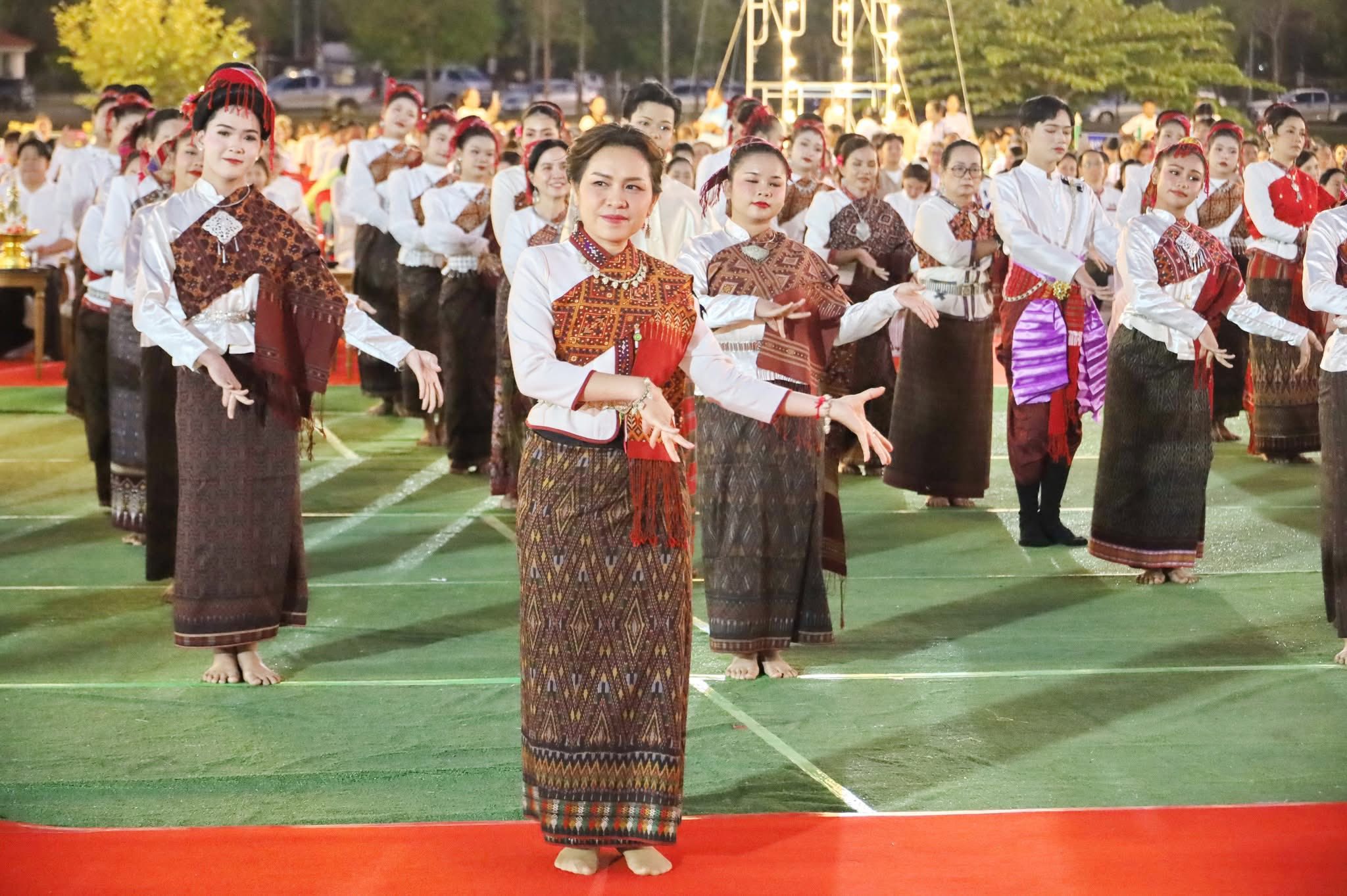 title - ส.ป.ก.กาฬสินธุ์ ร่วมพิธี 