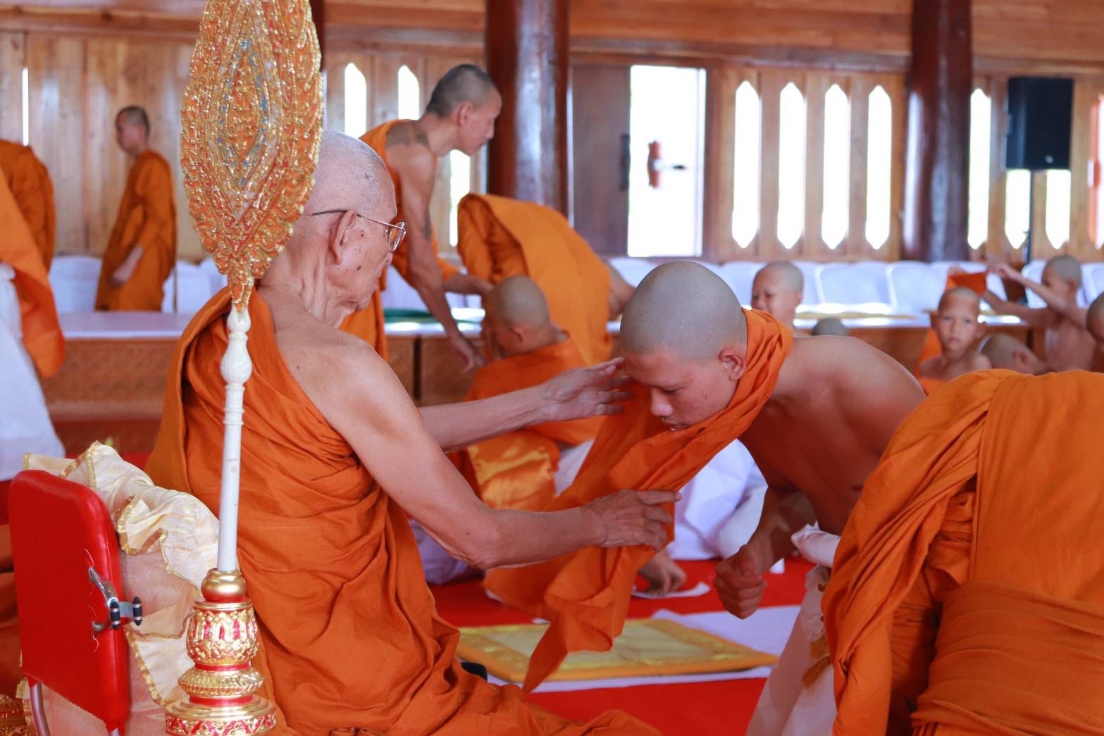 title - ส.ป.ก.กาฬสินธุ์ ร่วมพิธีบรรพชาสามเณร จำนวน 99 รูป เพื่อถวายเป็นพระราชกุศลแด่ สมเด็จพระนางเจ้าสิริกิติ์ พระบรมราชินีนาถ พระบรมราชชนนีพันปีหลวง เนื่องในการบำเพ็ญกุศลปัญญาสมวารถวายพระบรมศพ (ครบ 50 วัน)