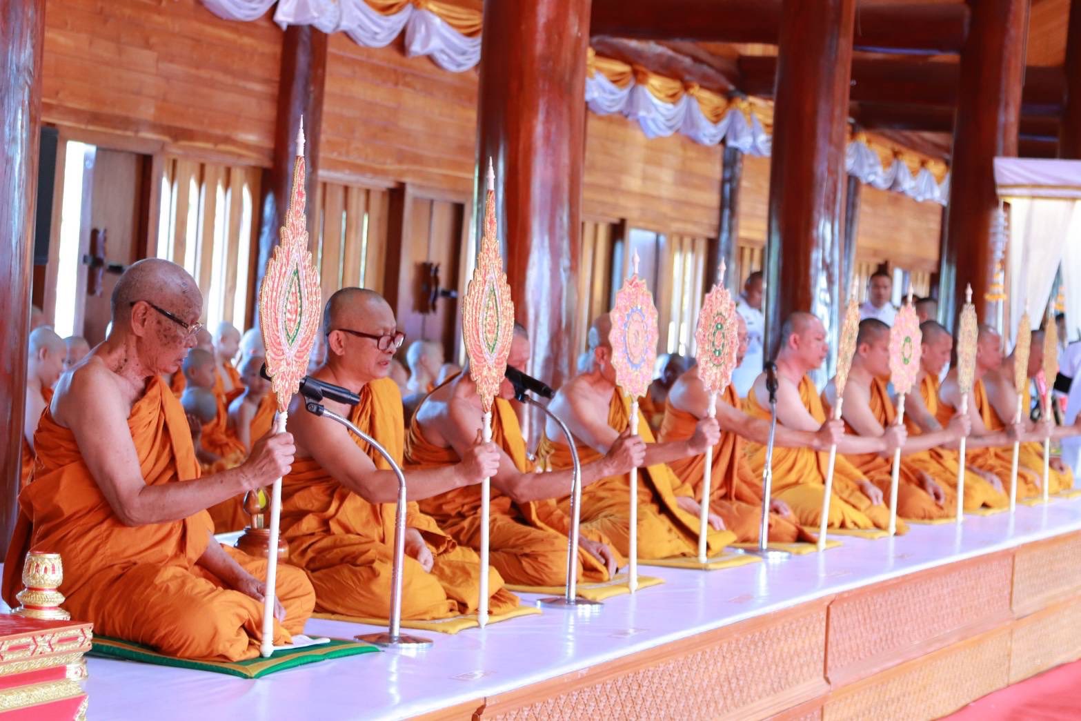 title - ส.ป.ก.กาฬสินธุ์ ร่วมพิธีบรรพชาสามเณร จำนวน 99 รูป เพื่อถวายเป็นพระราชกุศลแด่ สมเด็จพระนางเจ้าสิริกิติ์ พระบรมราชินีนาถ พระบรมราชชนนีพันปีหลวง เนื่องในการบำเพ็ญกุศลปัญญาสมวารถวายพระบรมศพ (ครบ 50 วัน)