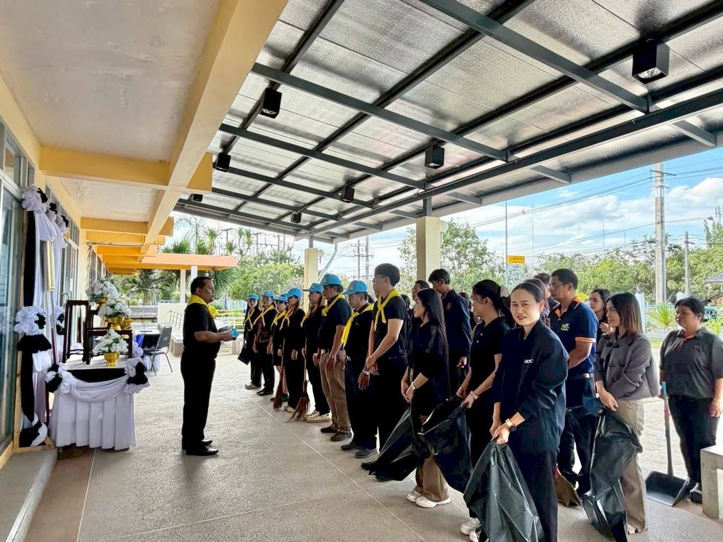 title - ส.ป.ก.กาฬสินธุ์ ร่วมกันกล่าวถวายสัตย์ปฏิญาณตนเป็นข้าราชการที่ดีและพลังของแผ่นดิน และร่วมปฏิบัติกิจกรรมจิตอาสา 