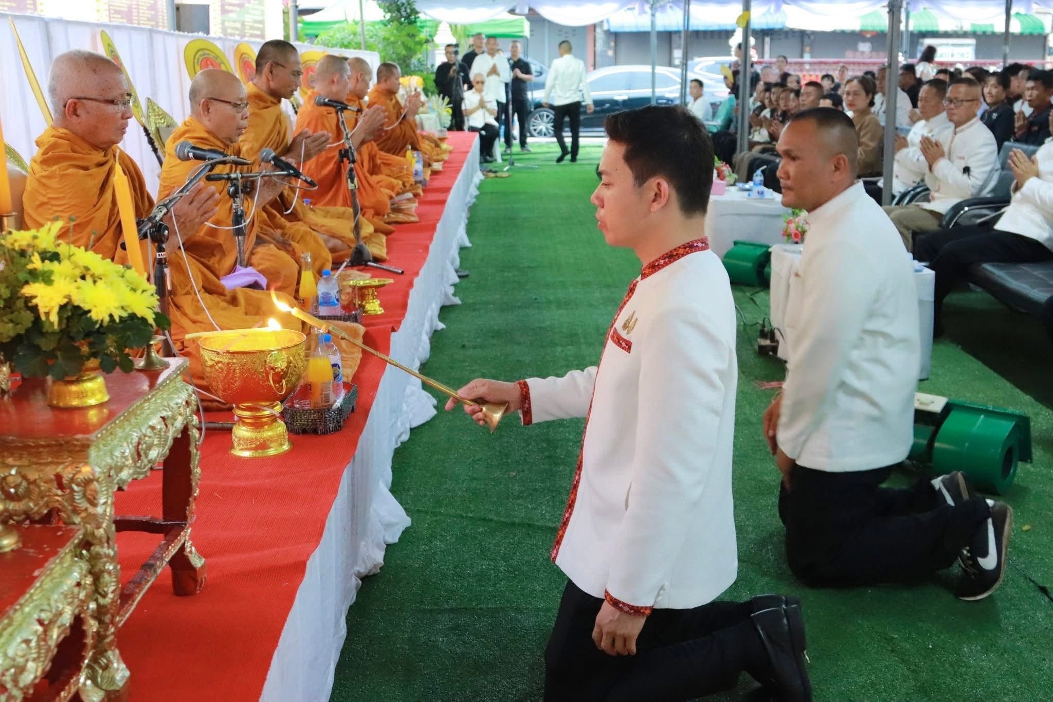 title - ส.ป.ก.กาฬสินธุ์ ร่วมพิธีเจริญพระพุทธมนต์ เนื่องในงานบวงสรวงศาลหลักเมือง หอเจ้าบ้าน ศาลปู่แฮ่ ปู่หาญ ปู่กุลาบุญโฮม และปู่บุญตากุดโง้ง ศาลเจ้าโสมพะมิตร (ประเพณี “บุญซำฮะ”) ประจำปี 2569