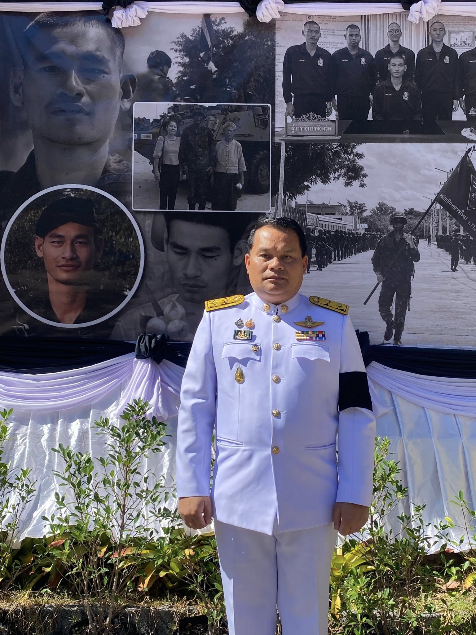 title - ส.ป.ก.กาฬสินธุ์ ร่วมพิธ๊พระราชทานเพลิงศพเป็นกรณีพิเศษ พลทหาร ชาญชัย ผดุงโชค (หน่วย ร.112 พัน.3) ผู้เสียชีวิตจากเหตุการณ์ปะทะกันระหว่างไทย - กัมพูชา ณ เมรุวัดโพธิ์ชัยโคกใหญ่ ตำบลบัวบาน อำเภอยางตลาด จังหวัดกาฬสินธุ์