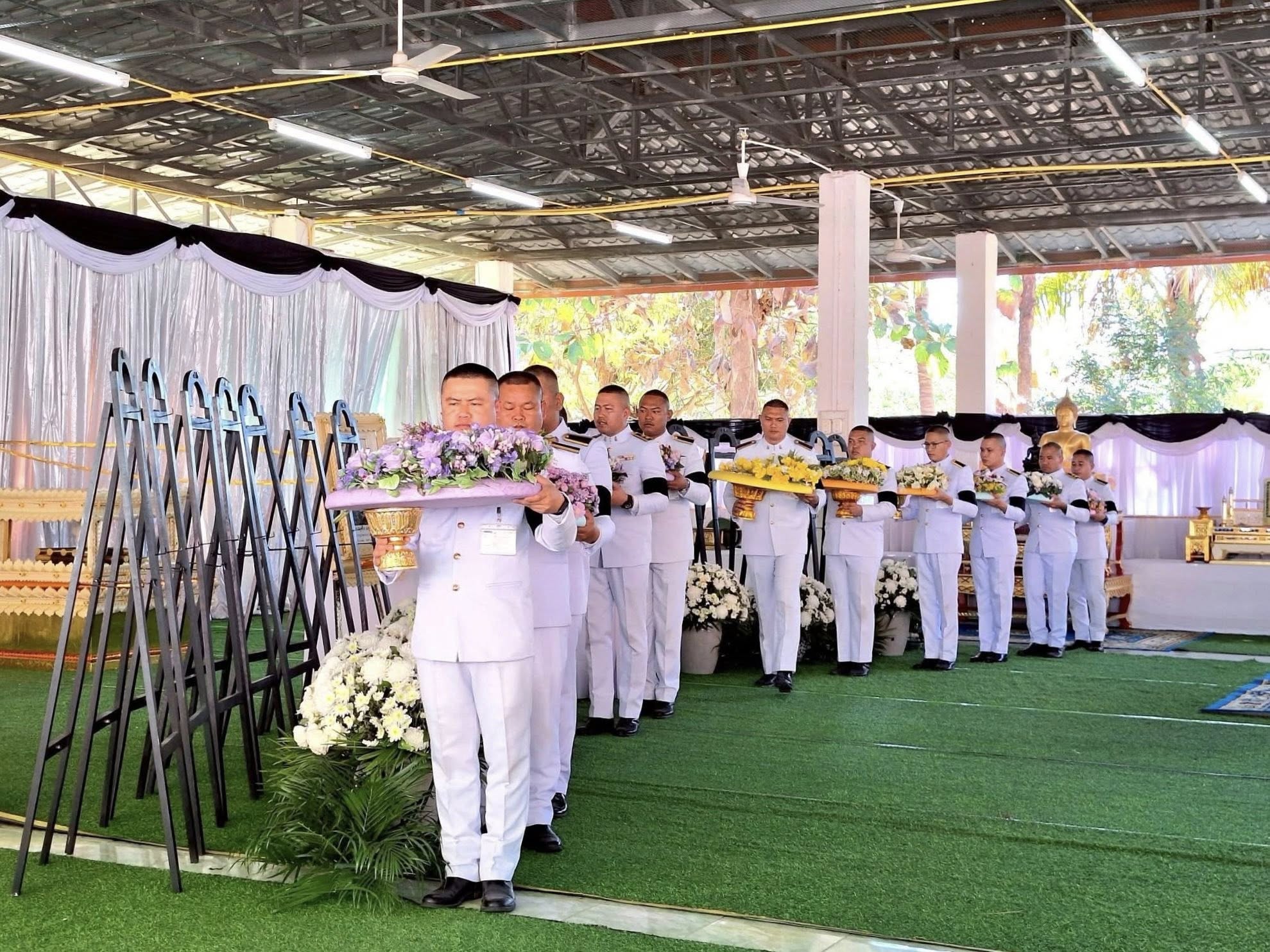 title - ส.ป.ก.กาฬสินธุ์ ร่วมพิธ๊พระราชทานเพลิงศพเป็นกรณีพิเศษ พลทหาร ชาญชัย ผดุงโชค (หน่วย ร.112 พัน.3) ผู้เสียชีวิตจากเหตุการณ์ปะทะกันระหว่างไทย - กัมพูชา ณ เมรุวัดโพธิ์ชัยโคกใหญ่ ตำบลบัวบาน อำเภอยางตลาด จังหวัดกาฬสินธุ์