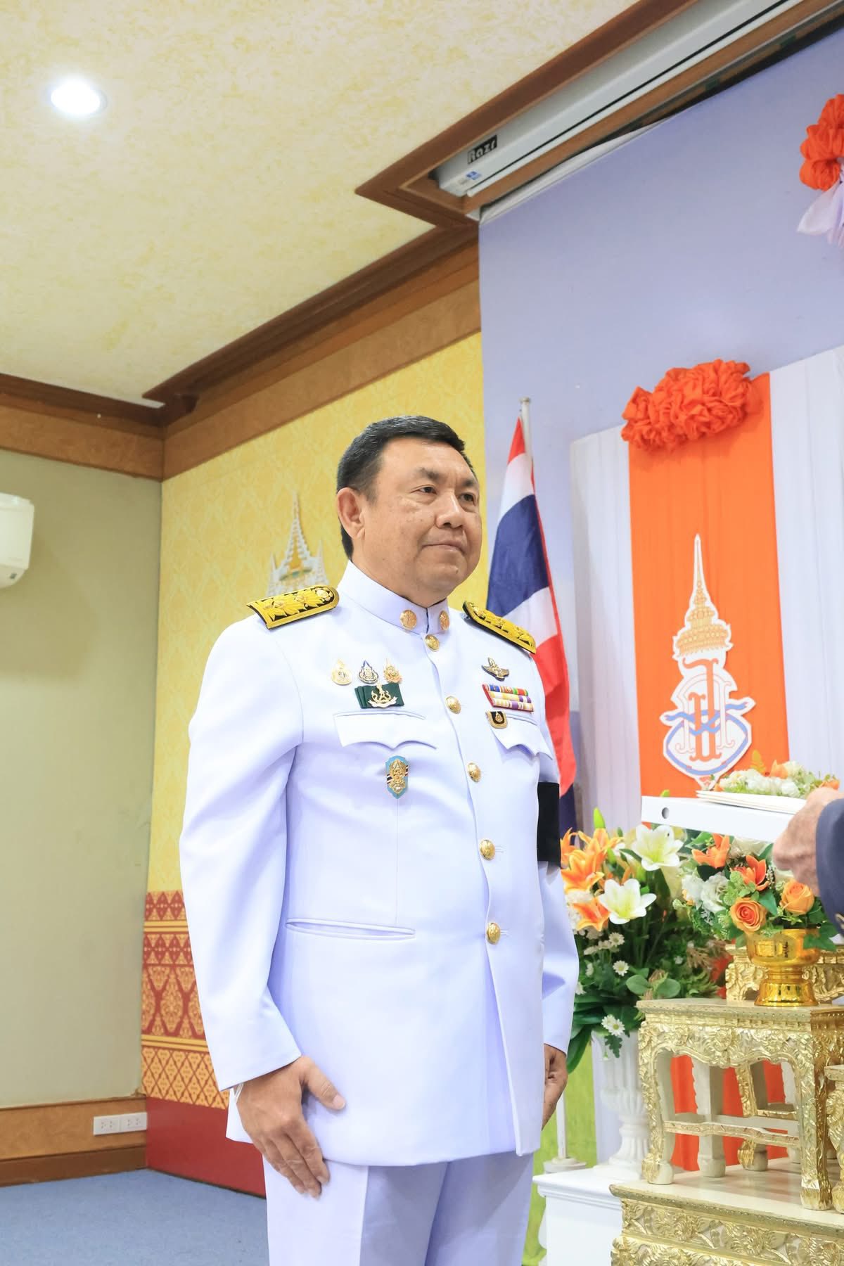 title - ว่าที่พันตรี ศักดิ์ระพี แพร่งสุวรรณ ปฏิรูปที่ดินจังหวัดกาฬสินธุ์ ร่วมรับ ส.ค.ส. พระราชทาน เนื่องในโอกาสวารดิถีขึ้นปีใหม่ พุทธศักราช 2569 ณ ห้องประชุมไชยยงค์ ชูชาติ ส.ป.ก.ถนนราชดำเนินนอก เขตพระนคร กรุงเทพมหานคร