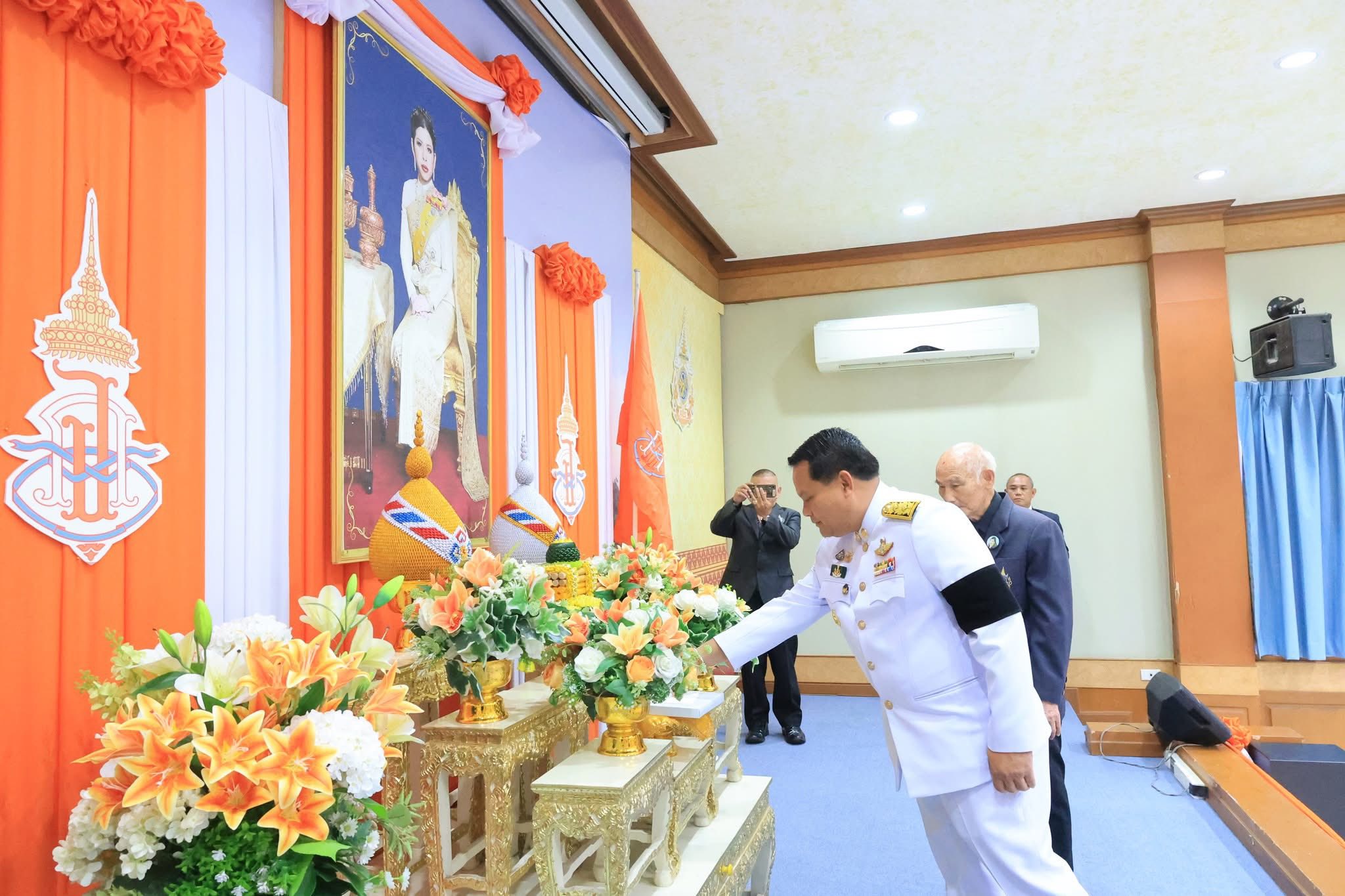 title - ว่าที่พันตรี ศักดิ์ระพี แพร่งสุวรรณ ปฏิรูปที่ดินจังหวัดกาฬสินธุ์ ร่วมรับ ส.ค.ส. พระราชทาน เนื่องในโอกาสวารดิถีขึ้นปีใหม่ พุทธศักราช 2569 ณ ห้องประชุมไชยยงค์ ชูชาติ ส.ป.ก.ถนนราชดำเนินนอก เขตพระนคร กรุงเทพมหานคร