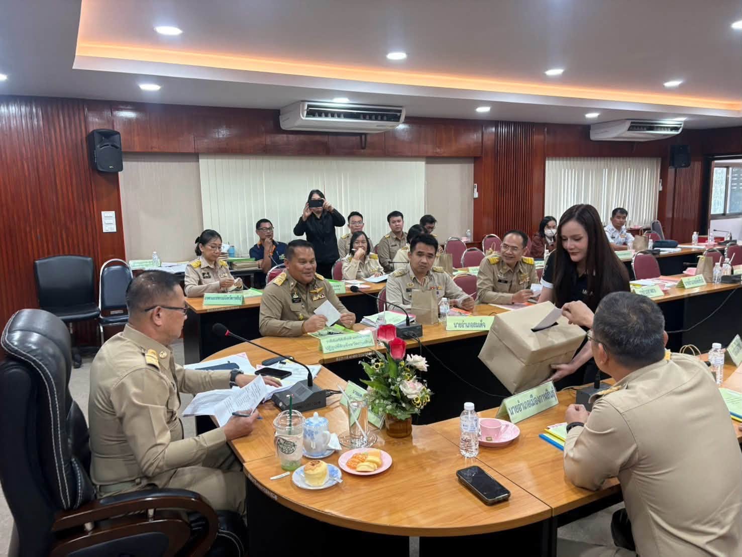 title - ส.ป.ก.กาฬสินธุ์ จัดประชุมคัดเลือกผู้แทนเกษตรกรเป็นกรรมการในคณะกรรมการปฏิรูปที่ดินจังหวัดกาฬสินธุ์ ณ ห้องประชุมสำนักงานการปฏิรูปที่ดินจังหวัดกาฬสินธุ์ (ชั้น 2)