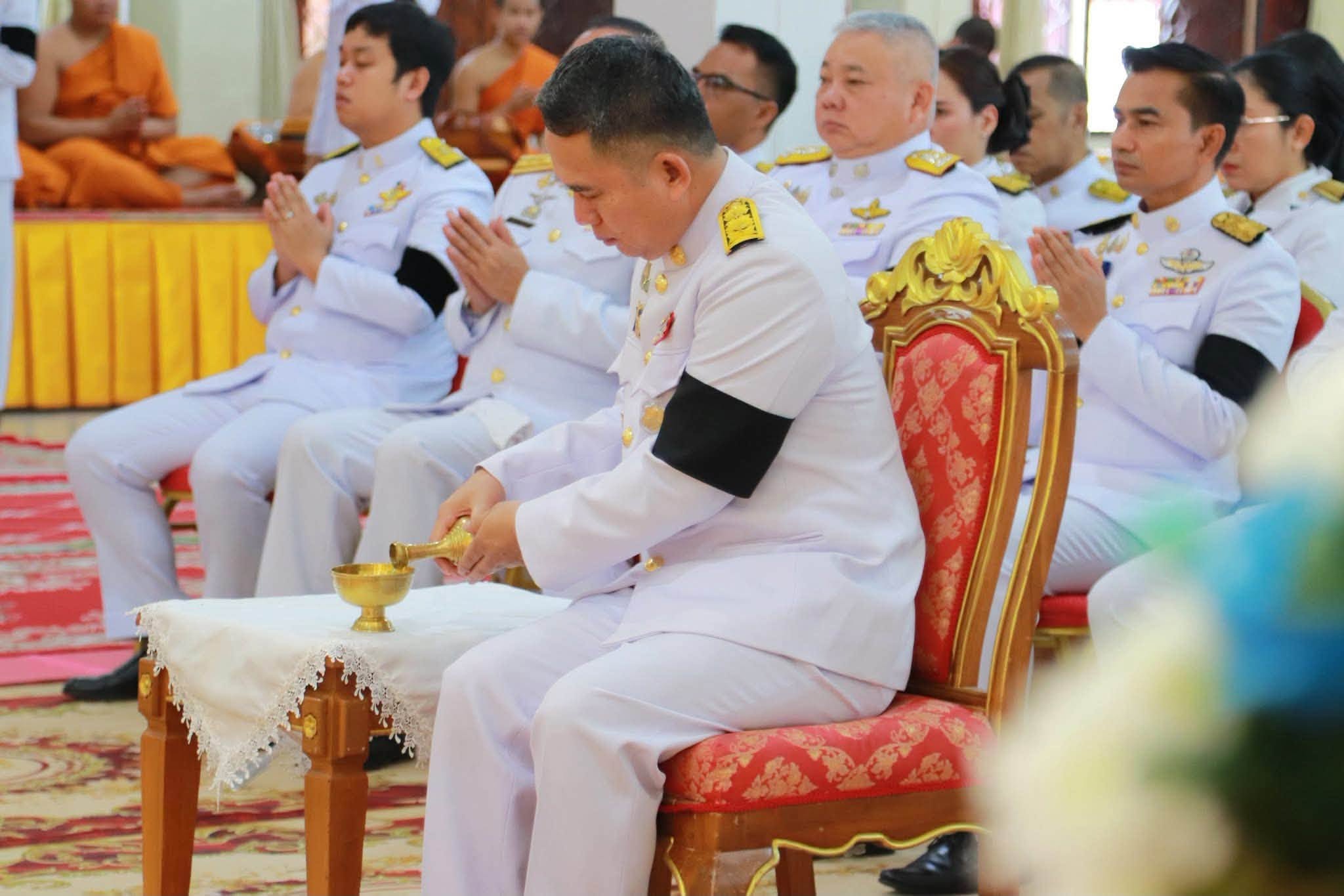 title - ส.ป.ก.กาฬสินธุ์ ร่วมพิธีสวดพระพุทธมนต์ และทำบุญตักบาตรถวายพระราชกุศล เนื่องในวันคล้ายวันพระราชสมภพ สมเด็จพระนางเจ้าสิริกิติ์ พระบรมราชินีนาถ พระบรมราชชนนีพันปีหลวง 12 สิงหาคม 2569 ณ วัดกลาง พระอารามหลวง อำเภอเมืองกาฬสินธุ์ จังหวัดกาฬสินธุ์