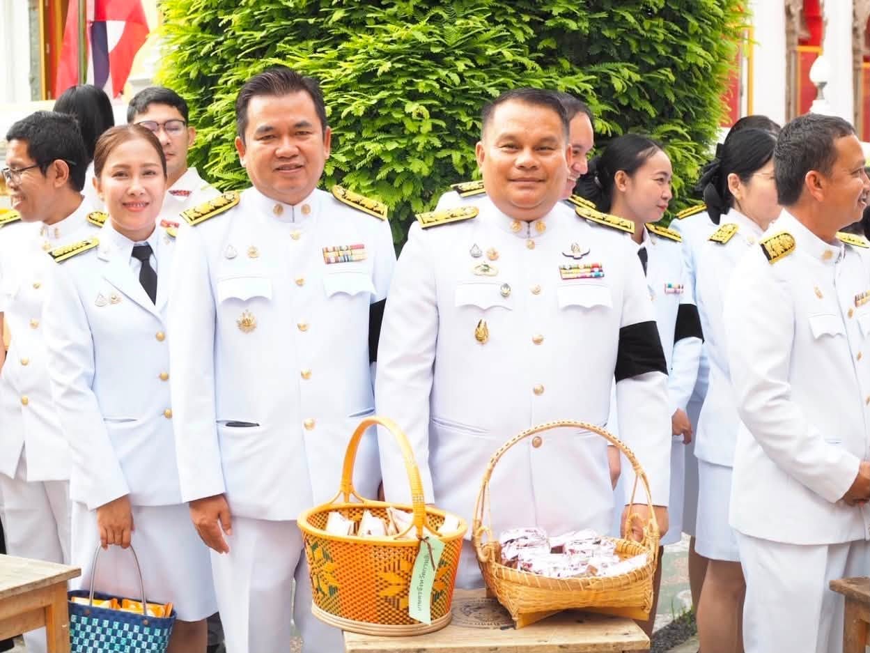 title - ส.ป.ก.กาฬสินธุ์ ร่วมพิธีสวดพระพุทธมนต์ และทำบุญตักบาตรถวายพระราชกุศล เนื่องในวันคล้ายวันพระราชสมภพ สมเด็จพระนางเจ้าสิริกิติ์ พระบรมราชินีนาถ พระบรมราชชนนีพันปีหลวง 12 สิงหาคม 2569 ณ วัดกลาง พระอารามหลวง อำเภอเมืองกาฬสินธุ์ จังหวัดกาฬสินธุ์
