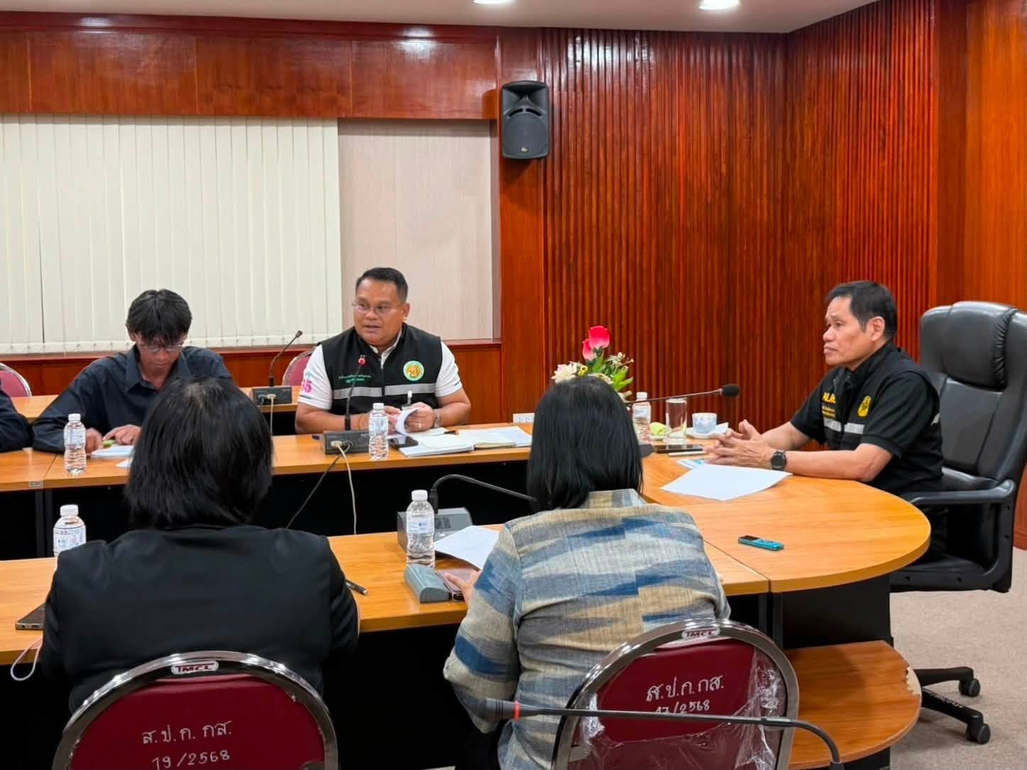 title - ส.ป.ก.กาฬสินธุ์ ร่วมประชุมตรวจราชการและติดตามความก้าวหน้าผลการดำเนินงานตามแผนการตรวจราชการของผู้ตรวจราชการสำนักงานการปฏิรูปที่ดินเพื่อเกษตรกรรม ประจำปีงบประมาณ พ.ศ. 2569 รอบที่ 2 เขตตรวจราชการที่ 12 จังหวัดกาฬสินธุ์