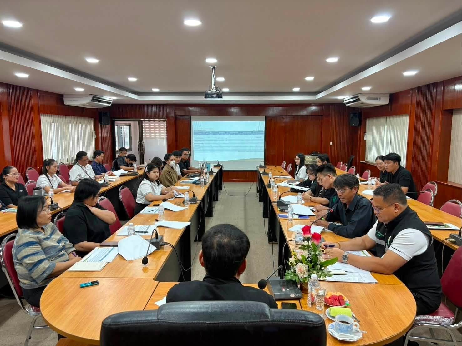 title - ส.ป.ก.กาฬสินธุ์ ร่วมประชุมตรวจราชการและติดตามความก้าวหน้าผลการดำเนินงานตามแผนการตรวจราชการของผู้ตรวจราชการสำนักงานการปฏิรูปที่ดินเพื่อเกษตรกรรม ประจำปีงบประมาณ พ.ศ. 2569 รอบที่ 2 เขตตรวจราชการที่ 12 จังหวัดกาฬสินธุ์