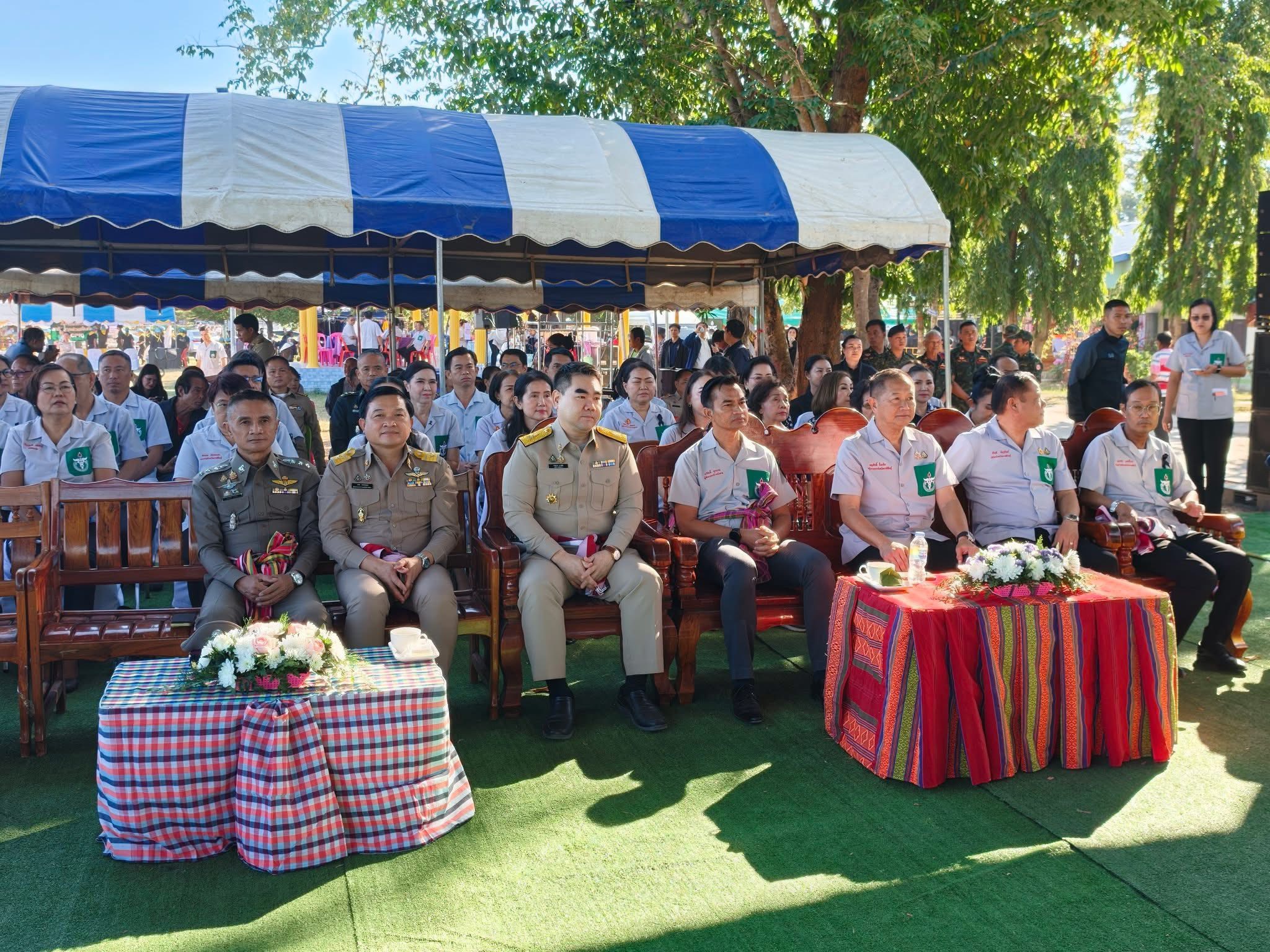 title - ส.ป.ก.กาฬสินธุ์ เข้าร่วมโครงการหน่วยแพทย์เคลื่อนที่ พอ.สว. และโครงการจังหวัดกาฬสินธุ์ บำบัดทุกข์ บำรุงสุข สร้างรอยยิ้มให้ประชาชน ออกไปให้บริการประชาชน ณ โรงเรียนบ้านเหล่าสีแก้ว บ้านเหล่าสีแก้ว หมู่ที่ 9 ตำบลไค้นุ่น อำเภอห้วยผึ้ง จังหวัดกาฬสินธุ์