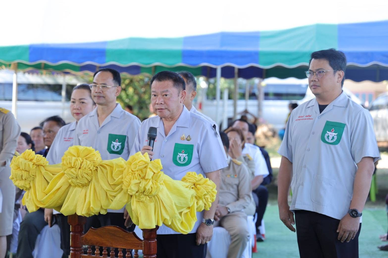 title - ส.ป.ก.กาฬสินธุ์ เข้าร่วมโครงการหน่วยแพทย์เคลื่อนที่ พอ.สว. และโครงการจังหวัดกาฬสินธุ์ บำบัดทุกข์ บำรุงสุข สร้างรอยยิ้มให้ประชาชน ออกไปให้บริการประชาชน ณ โรงเรียนบ้านเหล่าสีแก้ว บ้านเหล่าสีแก้ว หมู่ที่ 9 ตำบลไค้นุ่น อำเภอห้วยผึ้ง จังหวัดกาฬสินธุ์