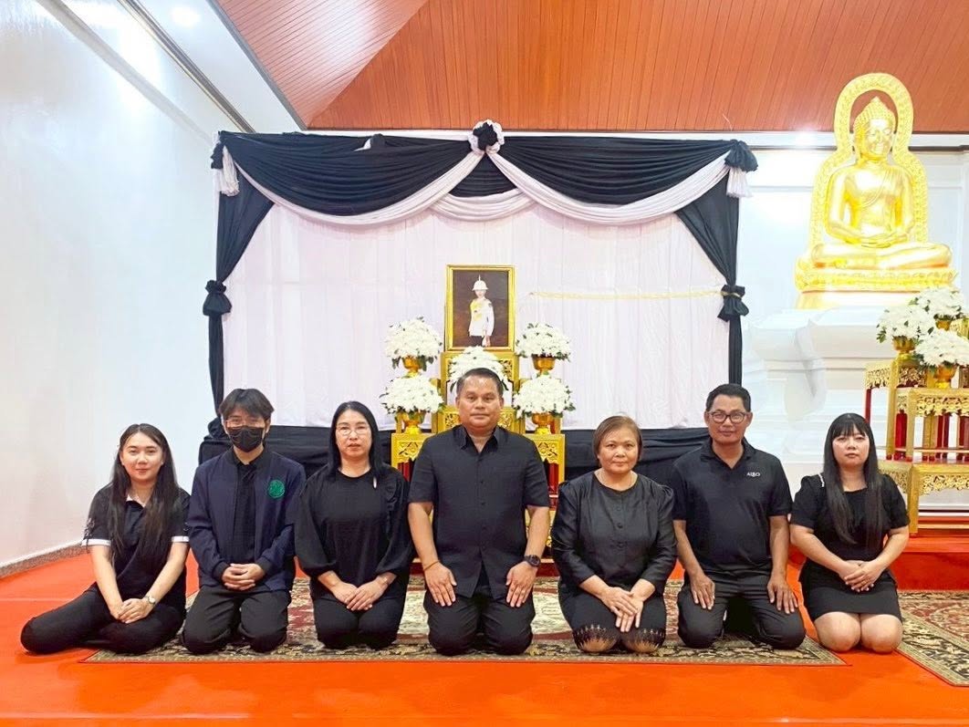 title - ส.ป.ก.กาฬสินธุ์ ร่วมพิธีบำเพ็ญกุศลสวดพระอภิธรรมอุทิศถวายพระกุศลแด่สมเด็จพระเจ้าลูกเธอ เจ้าฟ้าพัชรกิติยาภา นเรนทิราเทพยวดี กรมหลวงราชสาริณีสิริพัชร มหาวัชรราชธิดา ณ วิหารคด (ด้านทิศตะวันออกของพระเจดีย์) วัดประชานิยม พระอารามหลวง อำเภอเมืองกาฬสินธุ์ จังหวัดกาฬสินธุ์