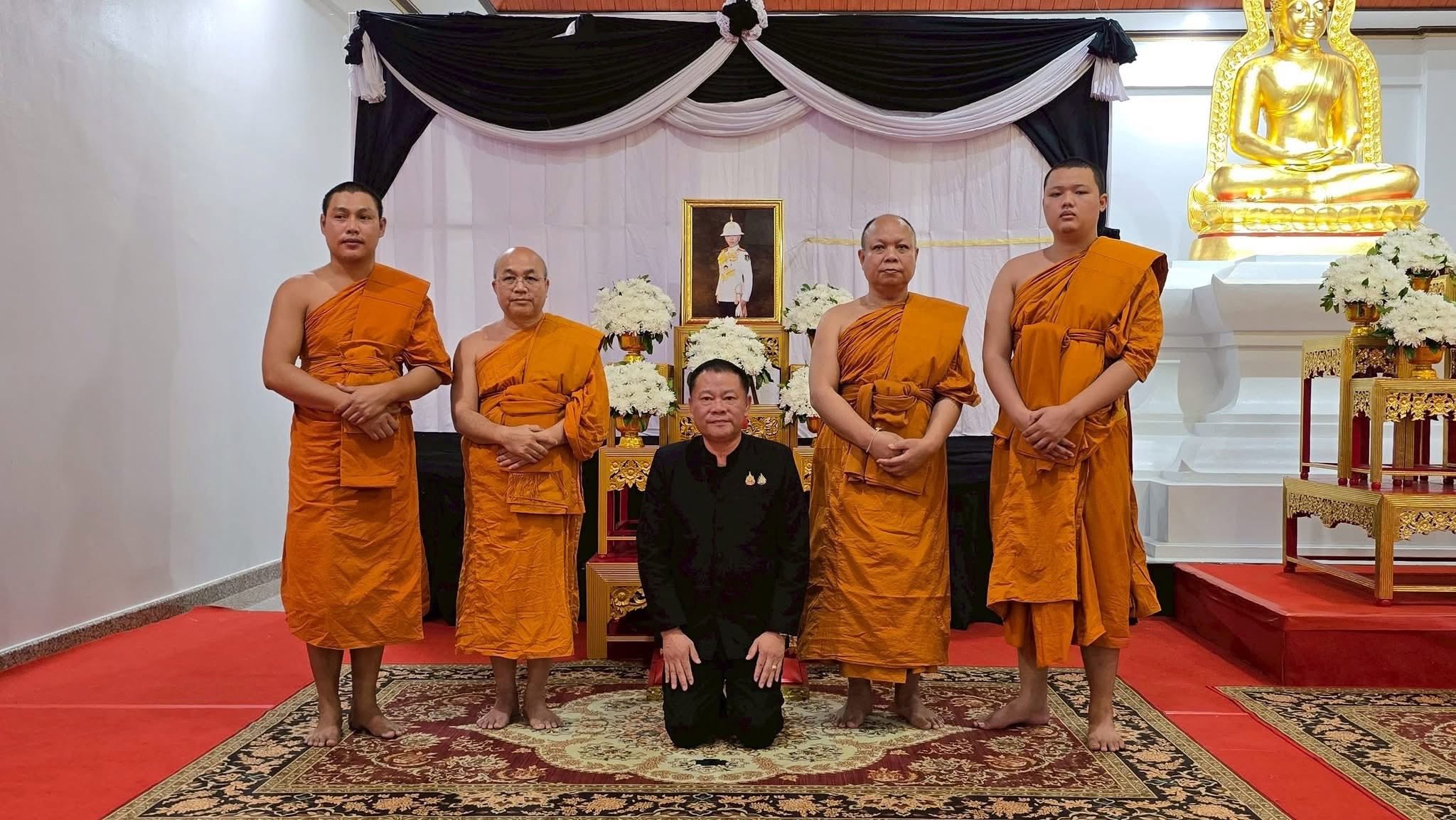 title - ส.ป.ก.กาฬสินธุ์ ร่วมพิธีบำเพ็ญกุศลสวดพระอภิธรรมอุทิศถวายพระกุศลแด่สมเด็จพระเจ้าลูกเธอ เจ้าฟ้าพัชรกิติยาภา นเรนทิราเทพยวดี กรมหลวงราชสาริณีสิริพัชร มหาวัชรราชธิดา ณ วิหารคด (ด้านทิศตะวันออกของพระเจดีย์) วัดประชานิยม พระอารามหลวง อำเภอเมืองกาฬสินธุ์ จังหวัดกาฬสินธุ์
