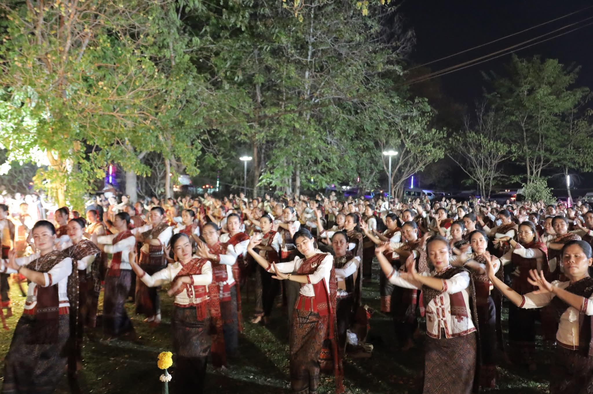 title - ส.ป.ก.กาฬสินธุ์ ร่วมงานเทศกาล 