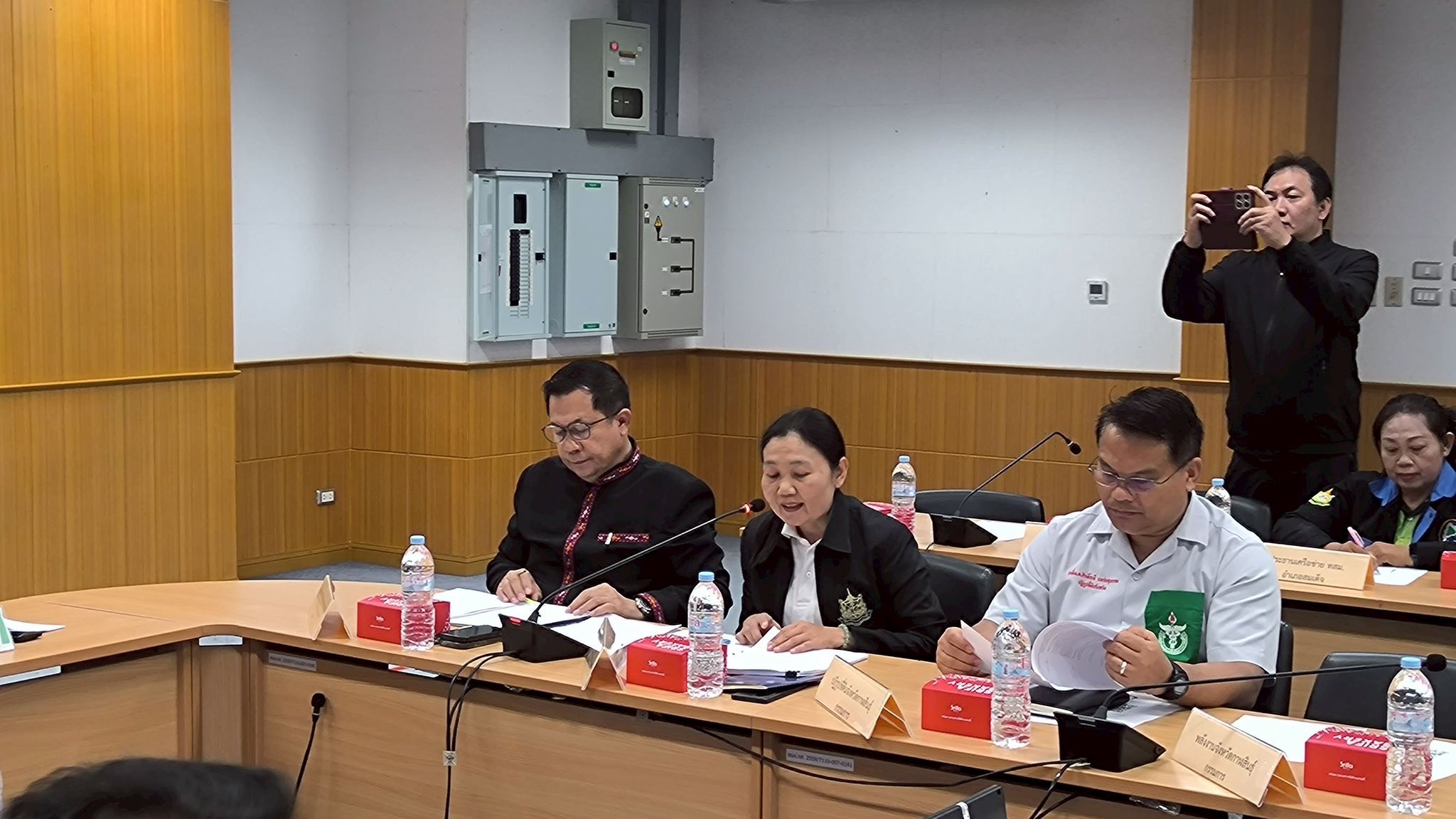 title - ส.ป.ก.กาฬสินธุ์ร่วมการประชุมคณะกรรมการอำนวยการ ทสม.จังหวัดกาฬสินธุ์ ครั้งที่ 1/2569 ประจำปีงบประมาณ พ.ศ.2569