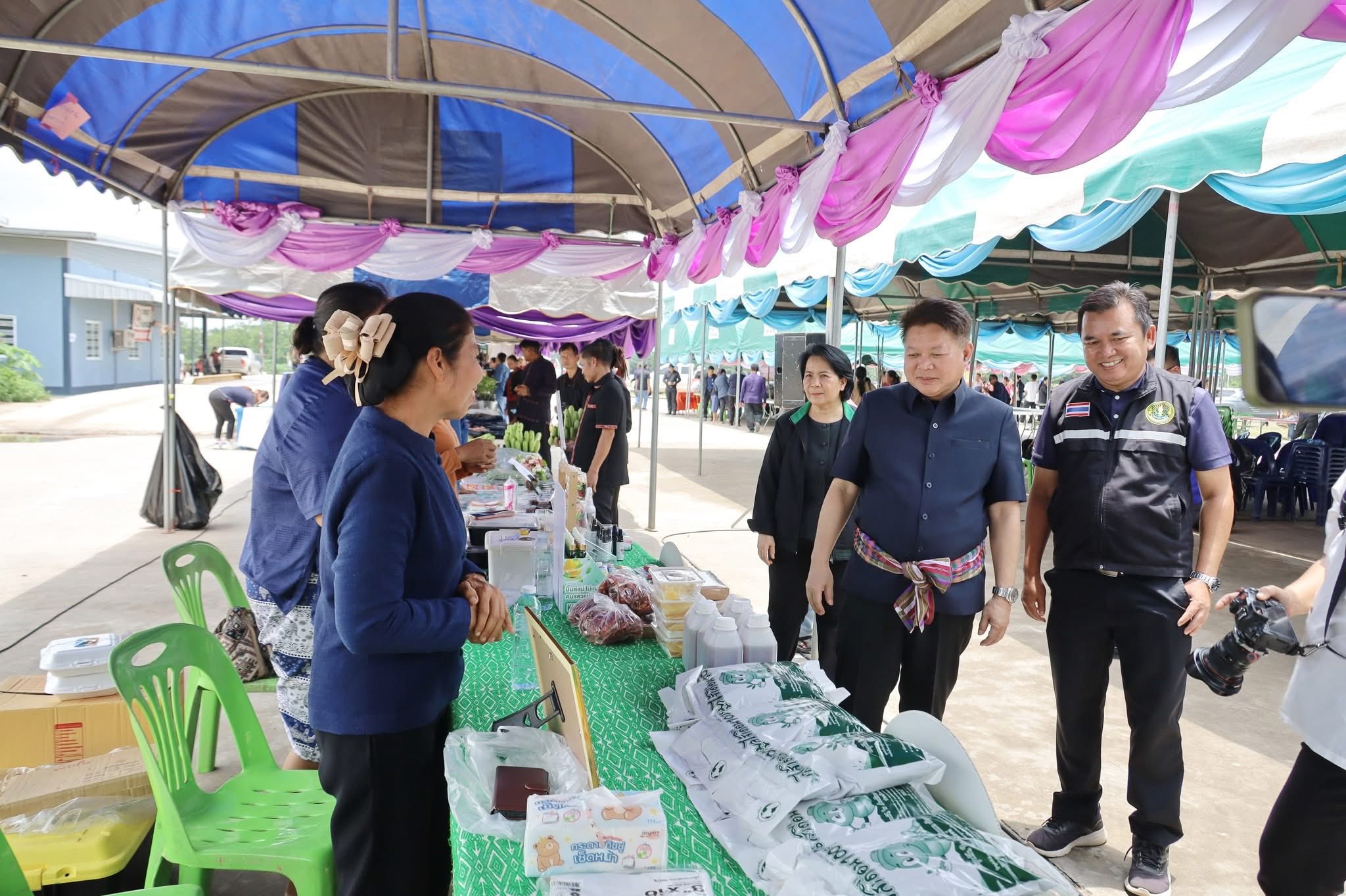 title - ส.ป.ก.กาฬสินธุ์ ร่วมงานรณรงค์และเชื่อมโยงเครือข่ายมันสำปะหลังสะอาด โครงการเพิ่มประสิทธิภาพการผลิตพืชเศรษฐกิจหลัก สร้างความมั่นคงเศรษฐกิจฐานรากภาคการเกษตร กิจกรรมหลัก พัฒนาศักยภาพการผลิตมันสำปะหลังคุณภาพ เสริมสร้างความมั่นคงพืชเศรษฐกิจ ประจำปี 2569 ณ สหกรณ์การเกษตรคำม่วง จำกัด (สาขา 3 นาบอน) หมู่ที่ 6 ตำบลนาบอน อำเภอคำม่วง จังหวัดกาฬสินธุ์