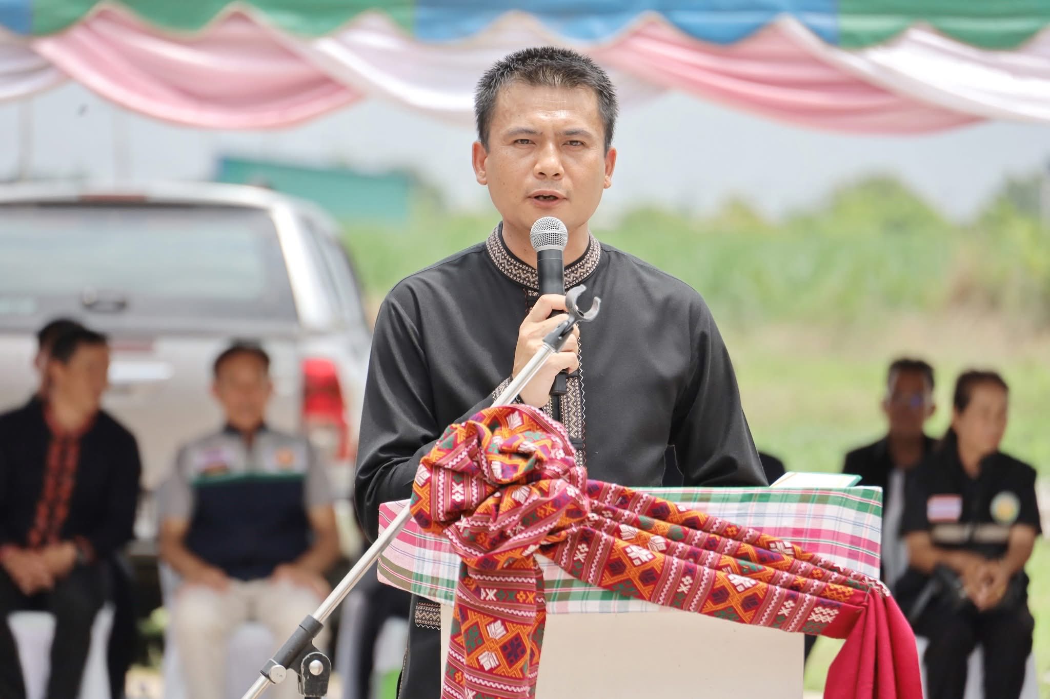 title - ส.ป.ก.กาฬสินธุ์ ร่วมงานรณรงค์และเชื่อมโยงเครือข่ายมันสำปะหลังสะอาด โครงการเพิ่มประสิทธิภาพการผลิตพืชเศรษฐกิจหลัก สร้างความมั่นคงเศรษฐกิจฐานรากภาคการเกษตร กิจกรรมหลัก พัฒนาศักยภาพการผลิตมันสำปะหลังคุณภาพ เสริมสร้างความมั่นคงพืชเศรษฐกิจ ประจำปี 2569 ณ สหกรณ์การเกษตรคำม่วง จำกัด (สาขา 3 นาบอน) หมู่ที่ 6 ตำบลนาบอน อำเภอคำม่วง จังหวัดกาฬสินธุ์