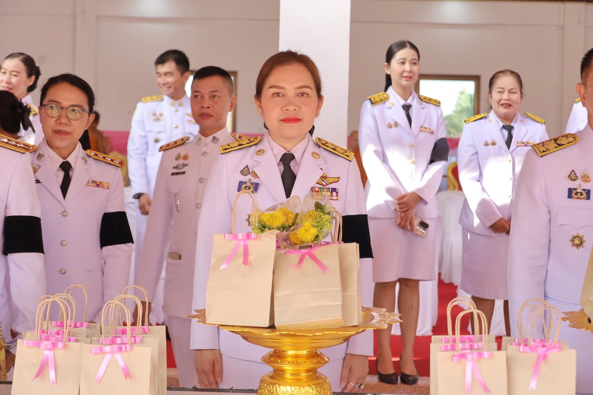 title - ส.ป.ก.กาฬสินธุ์ ร่วมพิธีสวดพระพุทธมนต์และทำบุญตักบาตรถวายพระราชกุศลเนื่องในโอกาสการประกาศยกย่องพระเกียรติคุณพระราชกรณียกิจในวาระครบ 100 ปี สมเด็จพระนางเจ้ารำไพพรรณี พระบรมราชินี ในรัชกาลที่ 7 ณ พระอุโบสถ วัดประชานิยม พระอารามหลวง อำเภอเมืองกาฬสินธุ์ จังหวัดกาฬสินธุ์