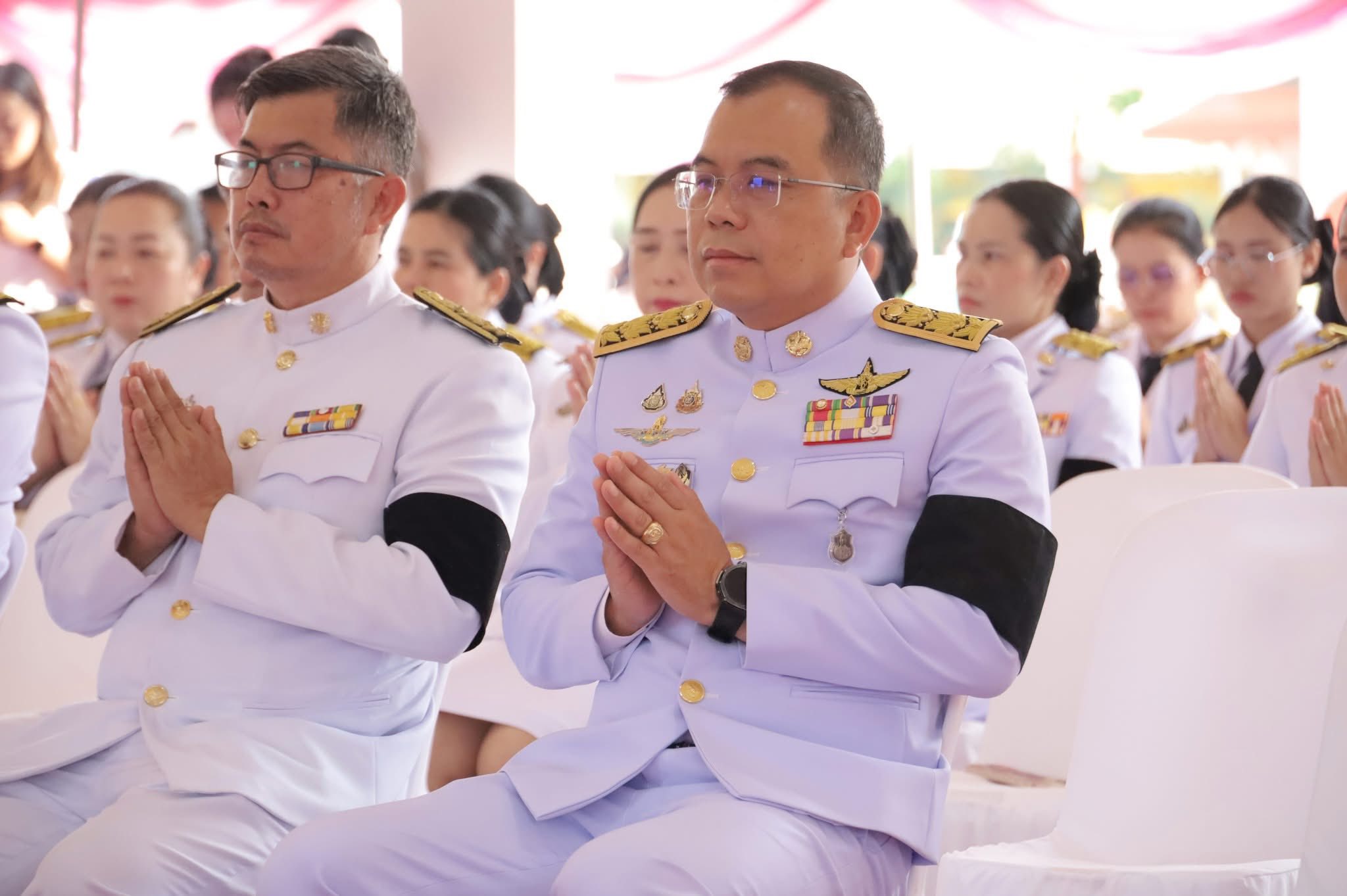 title - ส.ป.ก.กาฬสินธุ์ ร่วมพิธีสวดพระพุทธมนต์และทำบุญตักบาตรถวายพระราชกุศลเนื่องในโอกาสการประกาศยกย่องพระเกียรติคุณพระราชกรณียกิจในวาระครบ 100 ปี สมเด็จพระนางเจ้ารำไพพรรณี พระบรมราชินี ในรัชกาลที่ 7 ณ พระอุโบสถ วัดประชานิยม พระอารามหลวง อำเภอเมืองกาฬสินธุ์ จังหวัดกาฬสินธุ์