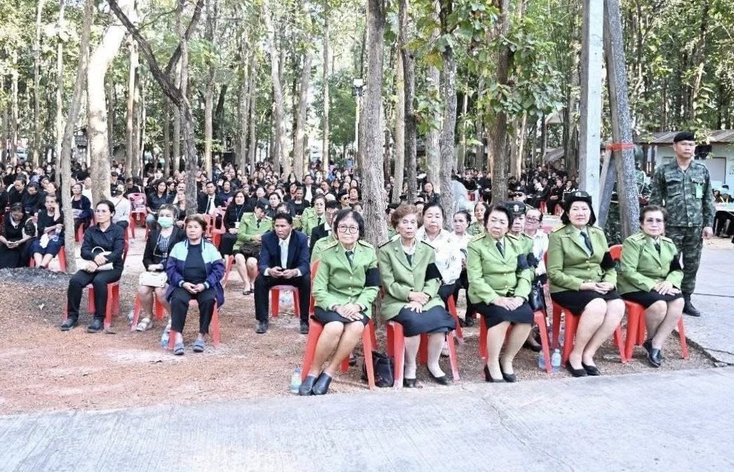 title - ส.ป.ก.กาฬสินธุ์ ร่วมพิธีการพระราชทานเพลิงศพ สิบเอก อภิสิทธิ์ บุนนาค นายสิบพยาบาล สังกัดกองพันทหารราบที่ 3 กรมทหารราบที่ 16 ณ เมรุวัดพุทธภาวัน บ้านสมสะอาด ตำบลสมสะอาด อำเภอกุฉินารายณ์ จังหวัดกาฬสินธุ์ ทหารกล้าผู้สละชีพเพื่อชาติในขณะปฏิบัติหน้าที่รักษาอาการบาดเจ็บของเพื่อนทหารในการสู้รบระหว่างไทย-กัมพูชา ที่สมรภูมิภูมะเขือ อำเภอกันทรลักษณ์ จังหวัดศรีสะเกษ