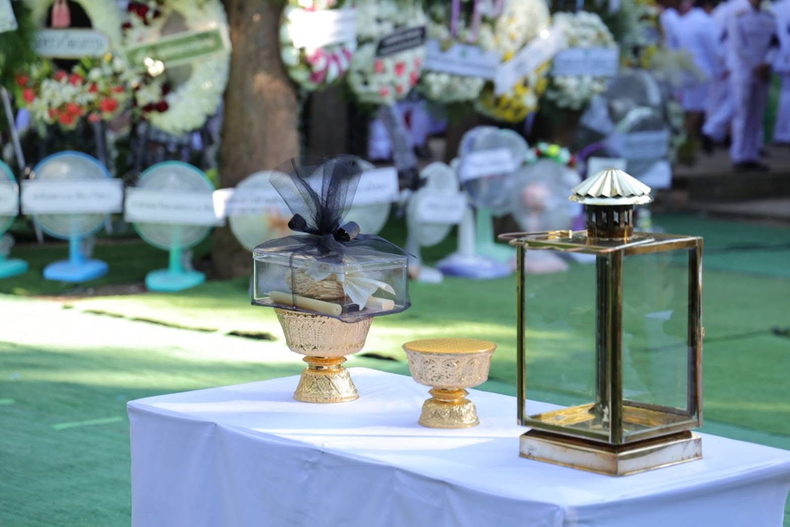 title - ส.ป.ก.กาฬสินธุ์ ร่วมพิธีการพระราชทานเพลิงศพ สิบเอก อภิสิทธิ์ บุนนาค นายสิบพยาบาล สังกัดกองพันทหารราบที่ 3 กรมทหารราบที่ 16 ณ เมรุวัดพุทธภาวัน บ้านสมสะอาด ตำบลสมสะอาด อำเภอกุฉินารายณ์ จังหวัดกาฬสินธุ์ ทหารกล้าผู้สละชีพเพื่อชาติในขณะปฏิบัติหน้าที่รักษาอาการบาดเจ็บของเพื่อนทหารในการสู้รบระหว่างไทย-กัมพูชา ที่สมรภูมิภูมะเขือ อำเภอกันทรลักษณ์ จังหวัดศรีสะเกษ