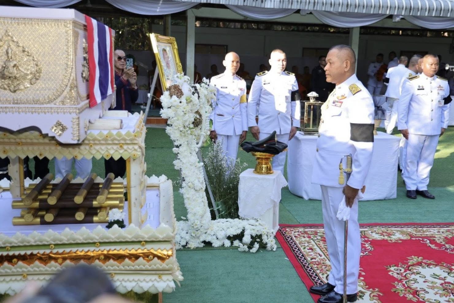 title - ส.ป.ก.กาฬสินธุ์ ร่วมพิธีการพระราชทานเพลิงศพ สิบเอก อภิสิทธิ์ บุนนาค นายสิบพยาบาล สังกัดกองพันทหารราบที่ 3 กรมทหารราบที่ 16 ณ เมรุวัดพุทธภาวัน บ้านสมสะอาด ตำบลสมสะอาด อำเภอกุฉินารายณ์ จังหวัดกาฬสินธุ์ ทหารกล้าผู้สละชีพเพื่อชาติในขณะปฏิบัติหน้าที่รักษาอาการบาดเจ็บของเพื่อนทหารในการสู้รบระหว่างไทย-กัมพูชา ที่สมรภูมิภูมะเขือ อำเภอกันทรลักษณ์ จังหวัดศรีสะเกษ