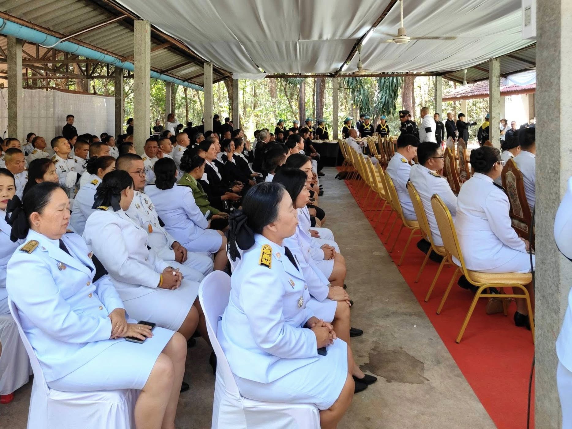 title - ส.ป.ก.กาฬสินธุ์ ร่วมพิธีการพระราชทานเพลิงศพ สิบเอก อภิสิทธิ์ บุนนาค นายสิบพยาบาล สังกัดกองพันทหารราบที่ 3 กรมทหารราบที่ 16 ณ เมรุวัดพุทธภาวัน บ้านสมสะอาด ตำบลสมสะอาด อำเภอกุฉินารายณ์ จังหวัดกาฬสินธุ์ ทหารกล้าผู้สละชีพเพื่อชาติในขณะปฏิบัติหน้าที่รักษาอาการบาดเจ็บของเพื่อนทหารในการสู้รบระหว่างไทย-กัมพูชา ที่สมรภูมิภูมะเขือ อำเภอกันทรลักษณ์ จังหวัดศรีสะเกษ