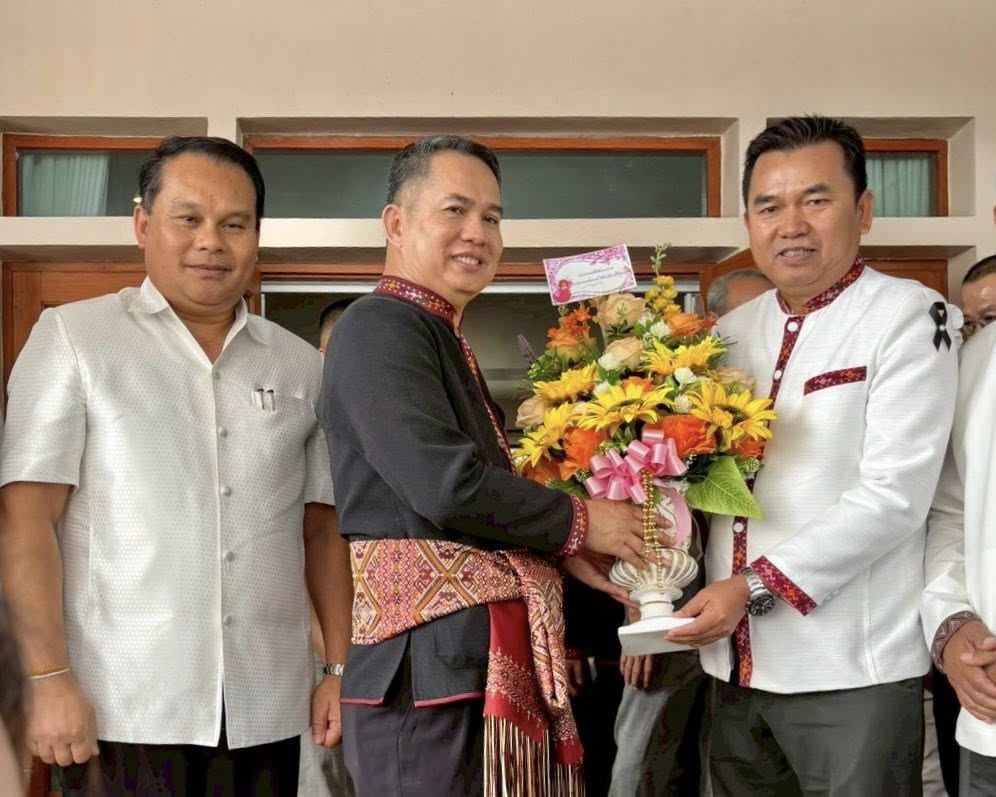 title - ส.ป.ก.กาฬสินธุ์ ร่วมพิธีเจริญพระพุทธมนต์ ทำบุญจวนผู้ว่าราชการจังหวัดกาฬสินธุ์ เพื่อความเป็นสิริมงคล สืบสานวัฒนธรรมประเพณีอันดีงาม และร่วมแสดงความยินดีกับผู้ว่าราชการจังหวัดกาฬสินธุ์