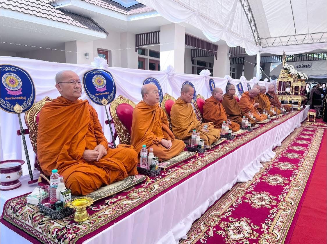 title - ส.ป.ก.กาฬสินธุ์ ร่วมพิธีเจริญพระพุทธมนต์ ทำบุญจวนผู้ว่าราชการจังหวัดกาฬสินธุ์ เพื่อความเป็นสิริมงคล สืบสานวัฒนธรรมประเพณีอันดีงาม และร่วมแสดงความยินดีกับผู้ว่าราชการจังหวัดกาฬสินธุ์