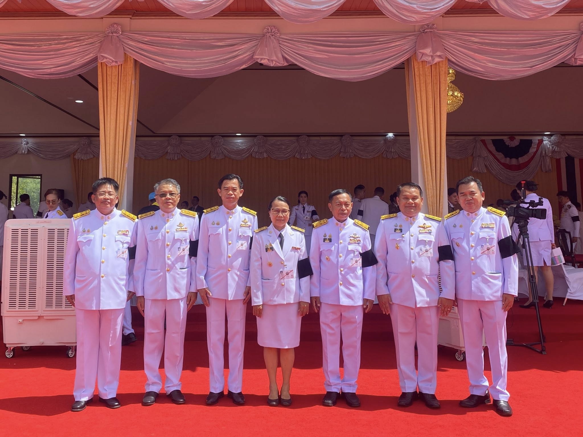 title - ส.ป.ก.กาฬสินธุ์ ร่วมรับเสด็จพระบาทสมเด็จพระเจ้าอยู่หัว และสมเด็จพระนางเจ้าฯ พระบรมราชินี เสด็จพระราชดำเนินไปทรงประกอบพิธีตัดหวายลูกนิมิตพระอุโบสถ ณ วัดประชานิยม อำเภอเมืองกาฬสินธุ์ จังหวัดกาฬสินธุ์