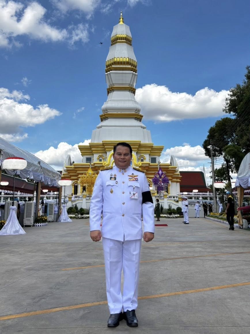 title - ส.ป.ก.กาฬสินธุ์ ร่วมรับเสด็จพระบาทสมเด็จพระเจ้าอยู่หัว และสมเด็จพระนางเจ้าฯ พระบรมราชินี เสด็จพระราชดำเนินไปทรงประกอบพิธีตัดหวายลูกนิมิตพระอุโบสถ ณ วัดประชานิยม อำเภอเมืองกาฬสินธุ์ จังหวัดกาฬสินธุ์