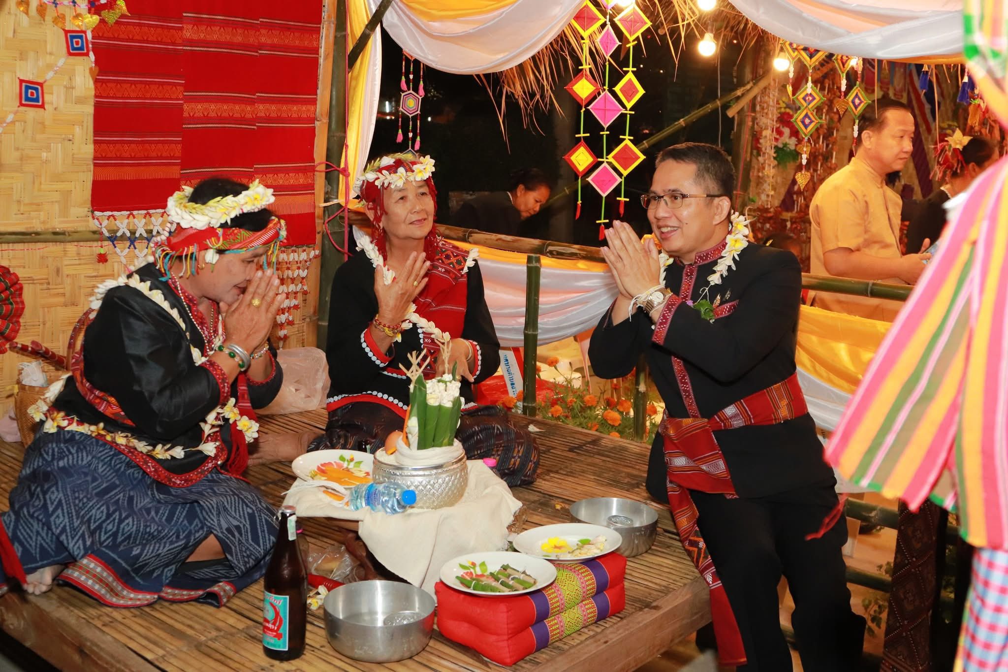 title - ส.ป.ก.กาฬสินธุ์​ ร่วมพิธีเปิด “งานผู้ไทนานาชาติ จังหวัดกาฬสินธุ์” ประจำปีงบประมาณ พ.ศ. 2569