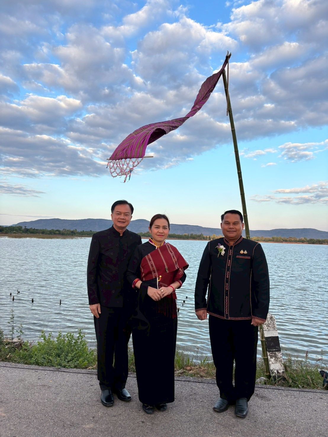 title - ส.ป.ก.กาฬสินธุ์​ ร่วมพิธีเปิด “งานผู้ไทนานาชาติ จังหวัดกาฬสินธุ์” ประจำปีงบประมาณ พ.ศ. 2569