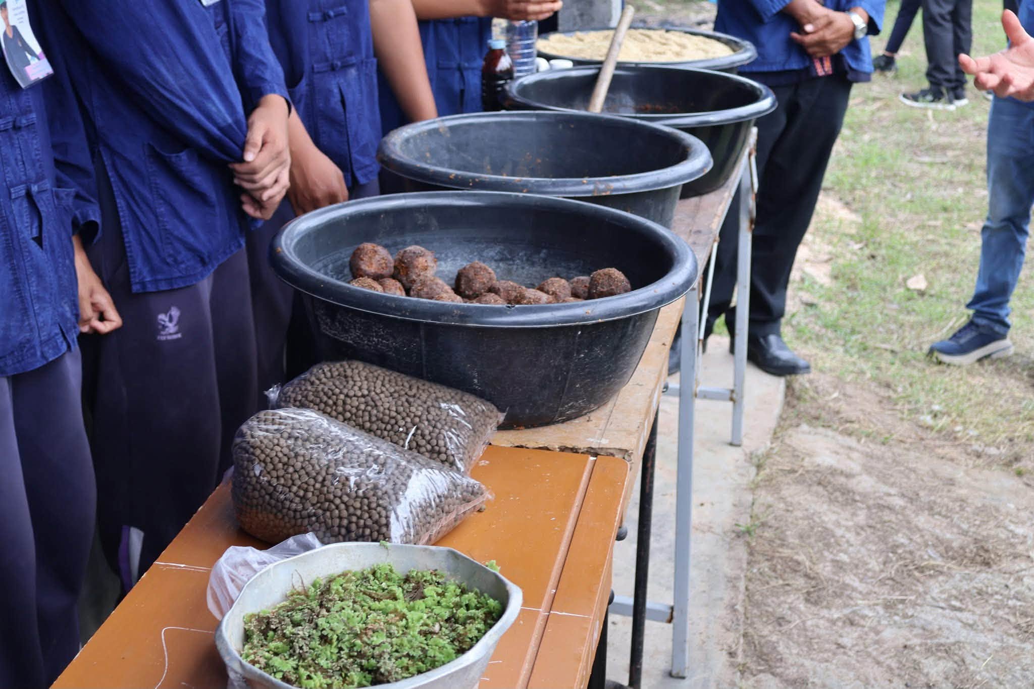 title - ส.ป.ก.กาฬสสินธุ์ ร่วมให้การต้อนรับคณะกรรมการตรวจประเมินและคัดเลือกเกษตรกร บุคคลทางการเกษตร และสถาบันเกษตรกรดีเด่นระดับประเทศ ประจำปี 2569