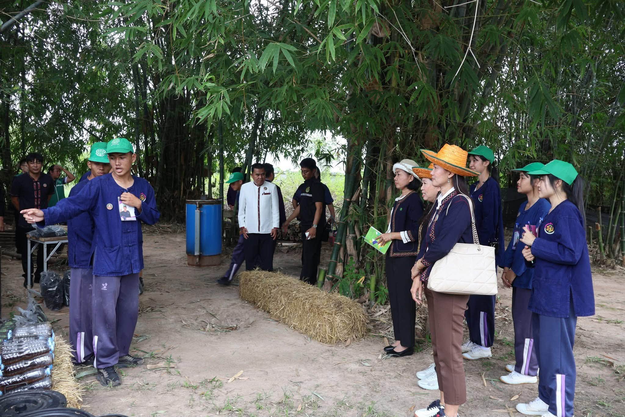 title - ส.ป.ก.กาฬสสินธุ์ ร่วมให้การต้อนรับคณะกรรมการตรวจประเมินและคัดเลือกเกษตรกร บุคคลทางการเกษตร และสถาบันเกษตรกรดีเด่นระดับประเทศ ประจำปี 2569