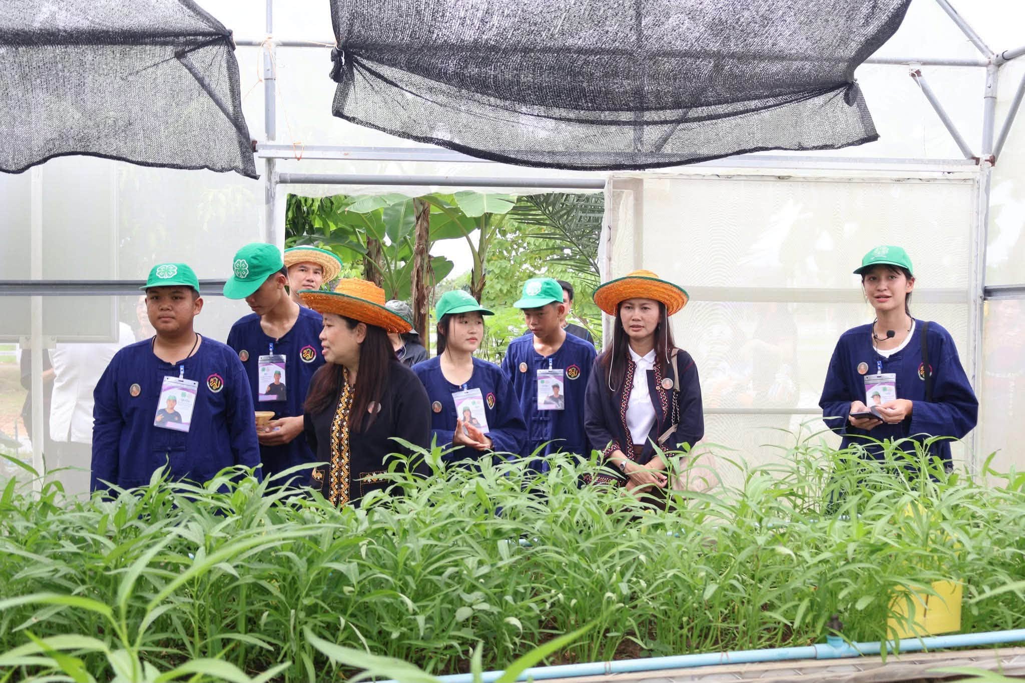 title - ส.ป.ก.กาฬสสินธุ์ ร่วมให้การต้อนรับคณะกรรมการตรวจประเมินและคัดเลือกเกษตรกร บุคคลทางการเกษตร และสถาบันเกษตรกรดีเด่นระดับประเทศ ประจำปี 2569