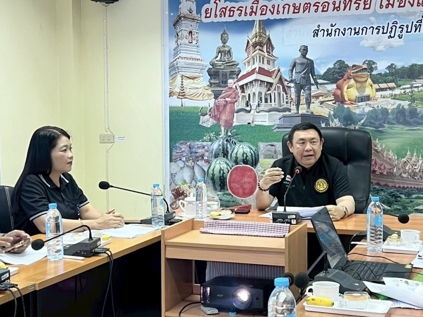 title - ส.ป.ก.กาฬสินธุ์ ร่วมการประชุมและลงพื้นที่ในเขตปฏิรูปที่ดินจังหวัดร้อยเอ็ด และจังหวัดยโสธร ในการตรวจราชการและประชุมติดตามการดำเนินงานตามแผนงานและงบประมาณ ปี 2569 ของนายเศรษฐเกียรติ กระจ่างวงษ์ เลขาธิการ ส.ป.ก.