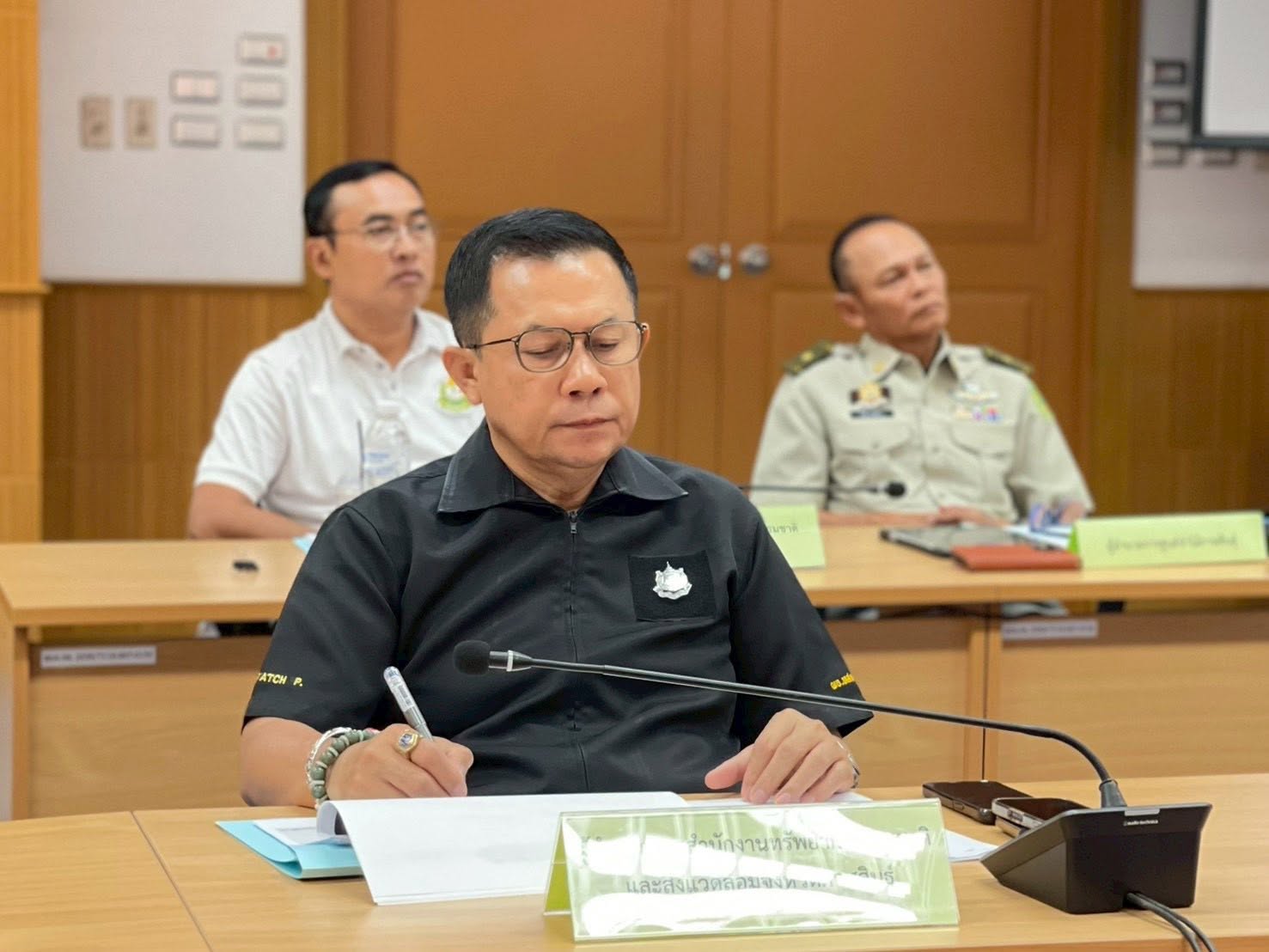 title - ส.ป.ก.กาฬสินธุ์ ร่วมการประชุมคณะอนุกรรมการป้องกันและปราบปรามการตัดไม้ทำลายป่าจังหวัดกาฬสินธุ์ (คปป.จังหวัด) ครั้งที่ 1/2569 ณ ห้องประชุมฟ้าแดดสงยาง ชั้น 2 ศาลากลางจังหวัดกาฬสินธุ์