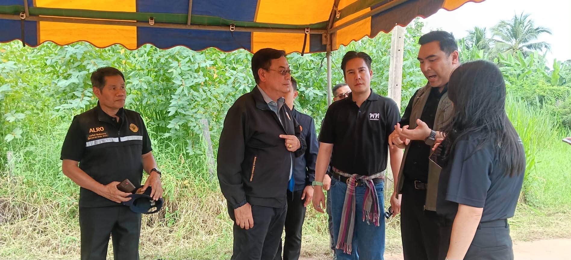 title - ส.ป.ก.กาฬสินธุ์ ร่วมกับ ส.ป.ก. ลงพื้นที่จังหวัดกาฬสินธุ์ ในการลงพื้นที่ของนายวัชระพล ขาวขำ รัฐมนตรีช่วยว่าการกระทรวงเกษตรและสหกรณ์ พร้อมคณะ เพื่อติดตามสถานการณ์และตรวจสอบการตรวจพบของปลาหมอคางดำในพื้นที่เขื่อนลำปาว จังหวัดกาฬสินธุ์