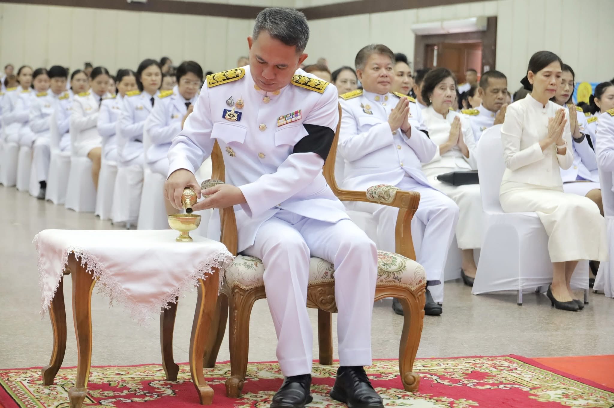 title - ส.ป.ก.กาฬสินธุ์ ร่วมพิธีถวายพระพรชัยมงคล พิธีเจริญพระพุทธมนต์ และทำบุญตักบาตร เนื่องในวันคล้ายวันประสูติสมเด็จพระเจ้าลูกยาเธอ เจ้าฟ้าทีปังกรรัศมีโชติ มหาวชิโรตตมางกูร สิริวิบูลยราชกุมาร
