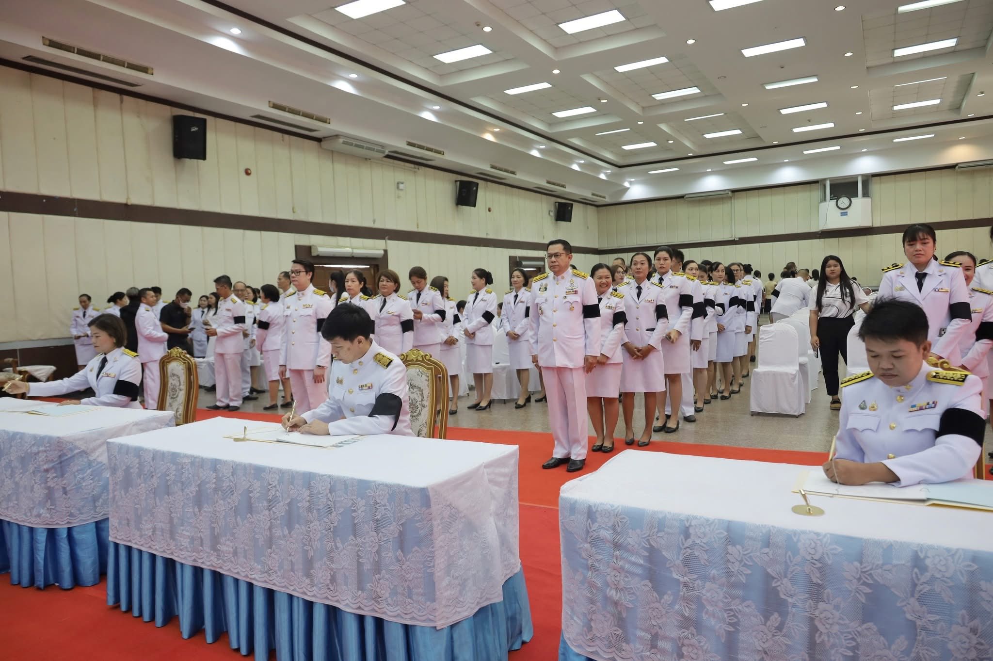 title - ส.ป.ก.กาฬสินธุ์ ร่วมพิธีถวายพระพรชัยมงคล พิธีเจริญพระพุทธมนต์ และทำบุญตักบาตร เนื่องในวันคล้ายวันประสูติสมเด็จพระเจ้าลูกยาเธอ เจ้าฟ้าทีปังกรรัศมีโชติ มหาวชิโรตตมางกูร สิริวิบูลยราชกุมาร
